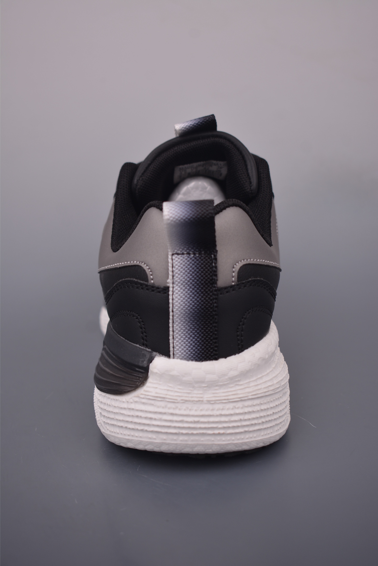 Dior CD1 Low-Top Sneakers with 'Dior' Logo - Casual Athletic Style 4 i1754862535605 9933 0 3