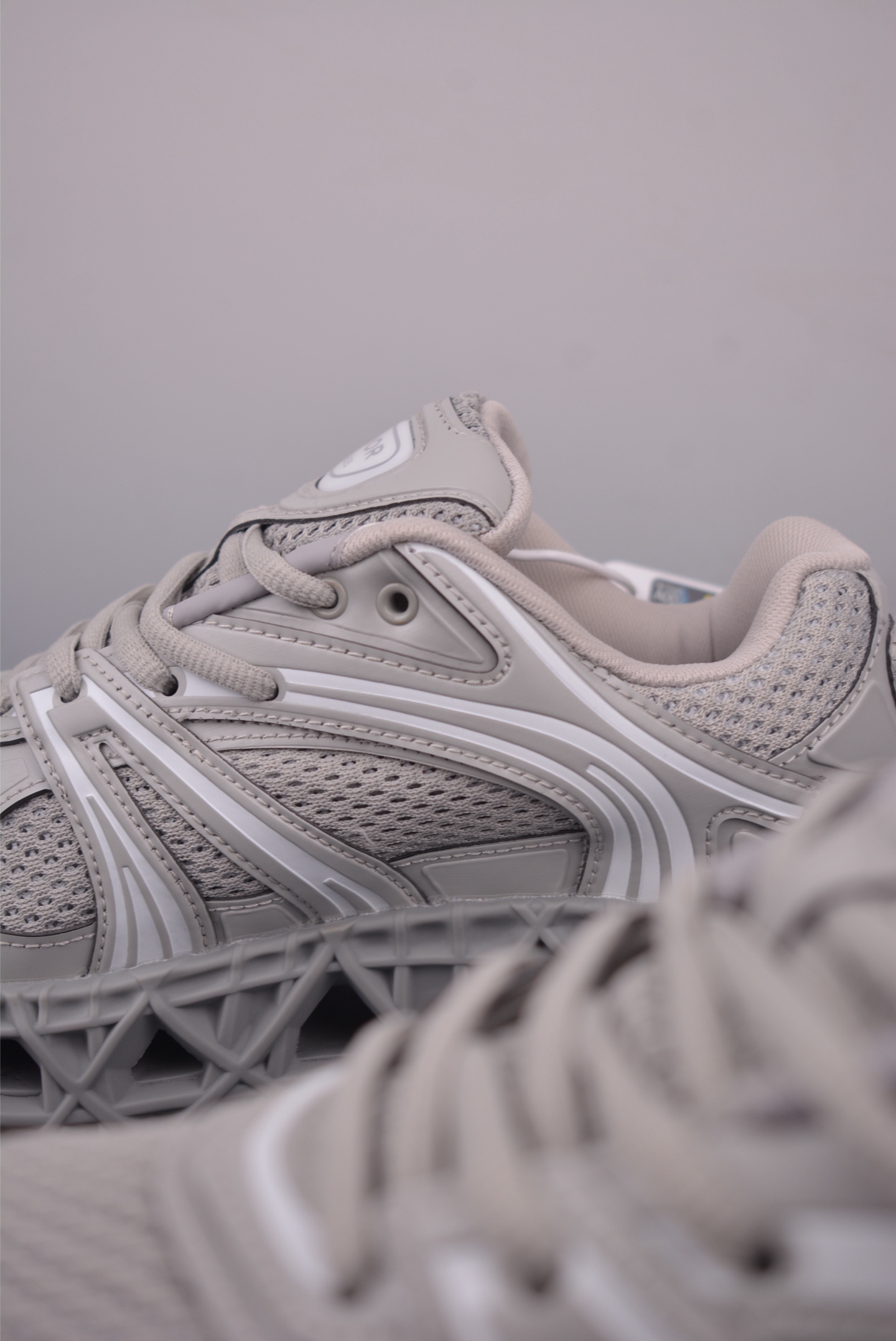 Dior B35 NXT Sneakers: 3D-Printed Sole, Mesh Upper, Stylish & Comfortable 9 i1754863062517 3161 0 7