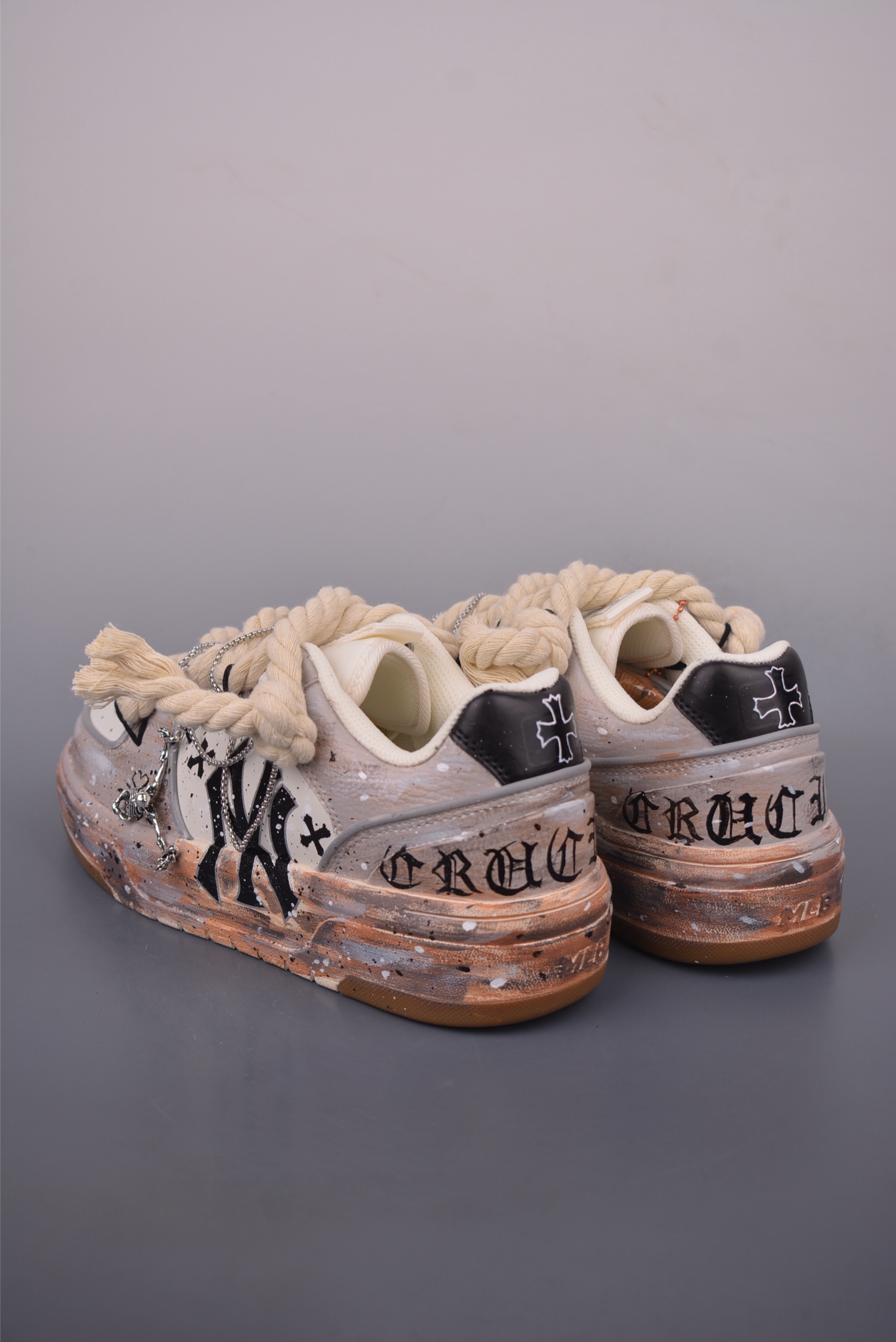 MLB NY Yankees Graffiti Chunky Sneakers: Distressed Lace-Up Platform Shoes 3 i1754945391671 6439 0 1