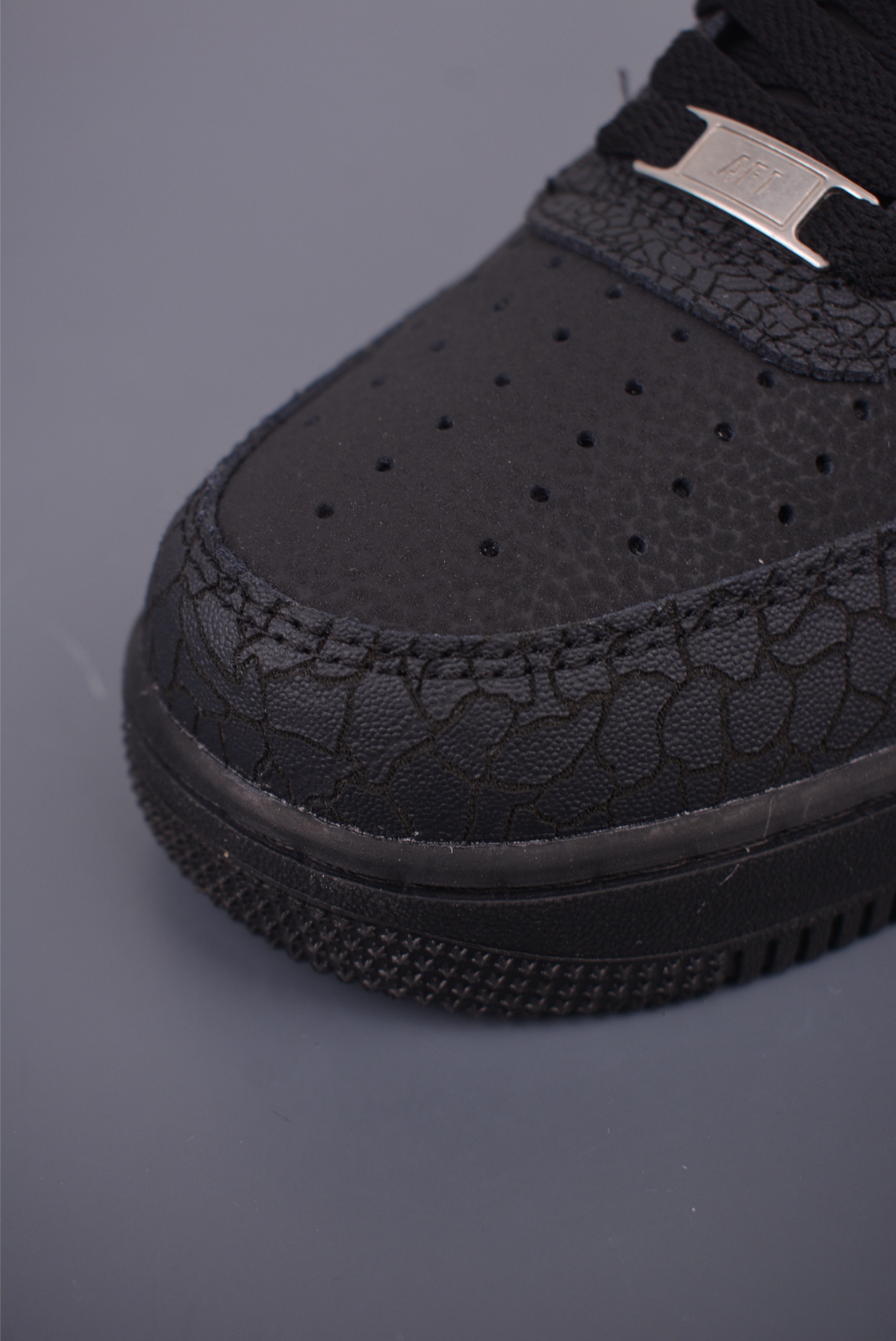Nike Air Force 1 Low Black Crocodile Skin Embossed Leather Sneakers 7 i1754947878438 122 0 5
