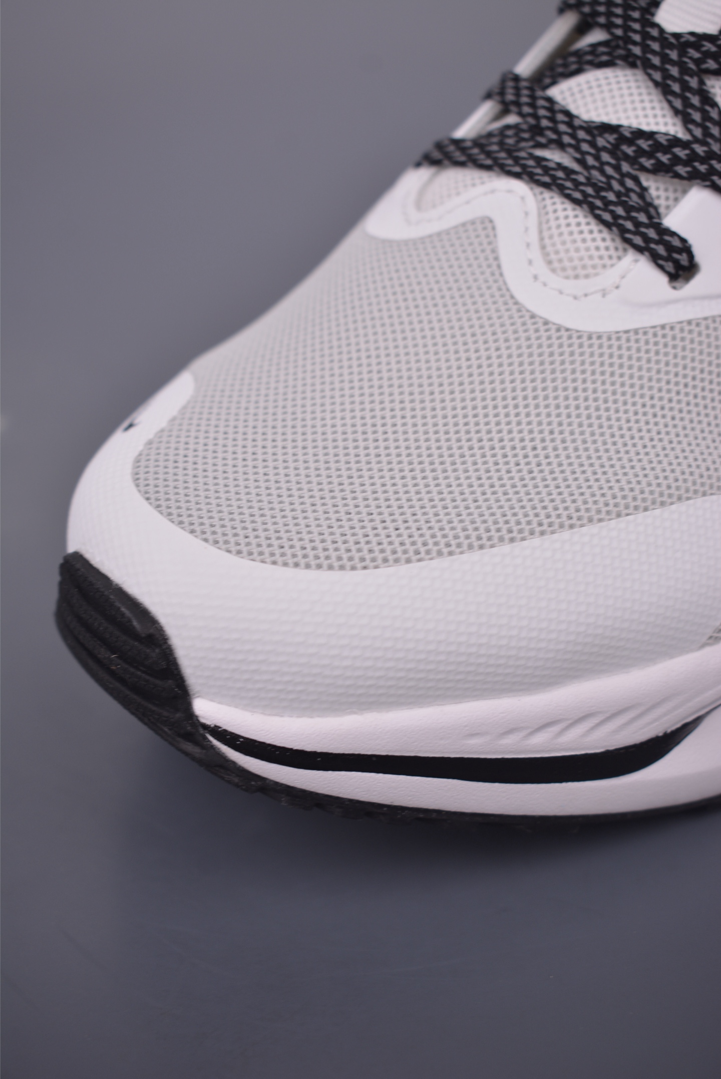 Nike Zoom Plus Supreme Running Shoes - High Quality, Stable and Smooth Ride 6 i1754948014107 891 0 5