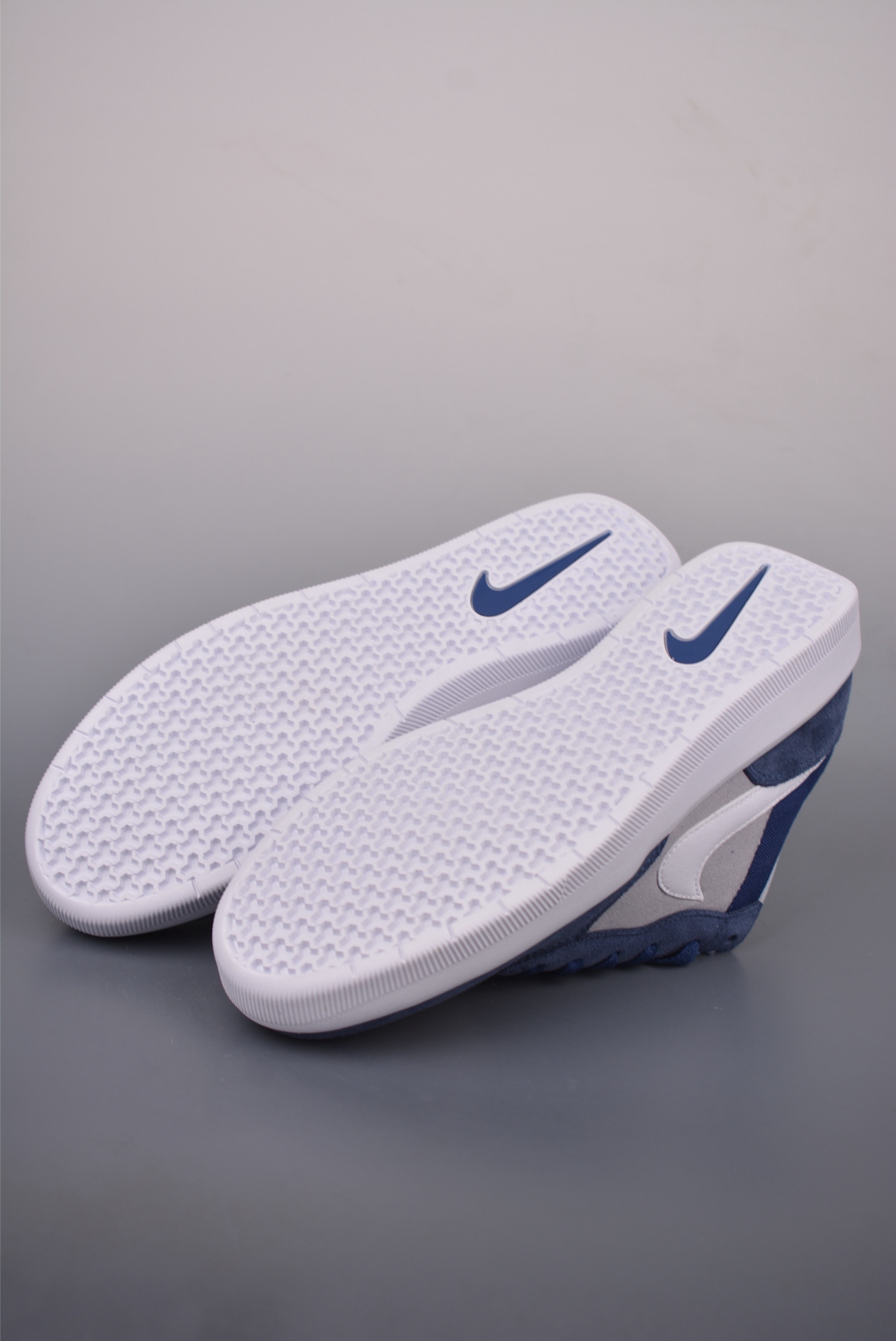Nike SB Force 58: Durable Skateboard Shoes with Classic Basketball Style 3 i1755033745914 6823 0 2