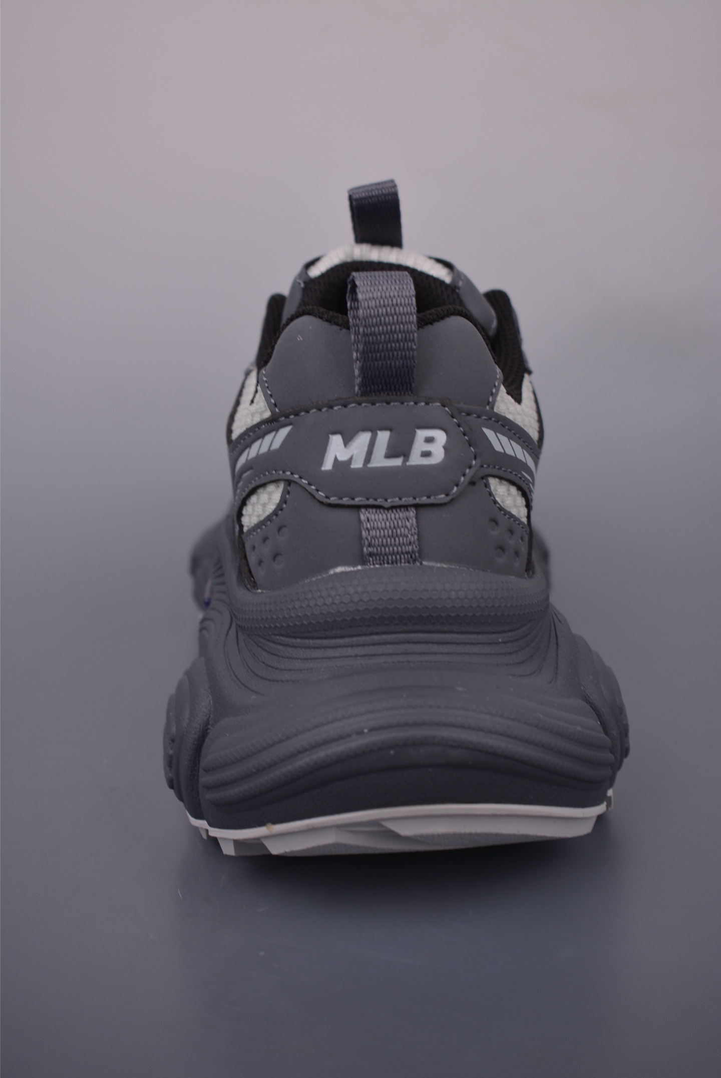 MLB Curve Runner Mono Mesh New York Yankees Chunky Sneakers - Trendy & Stylish 5 i1755034848763 2906 0 3