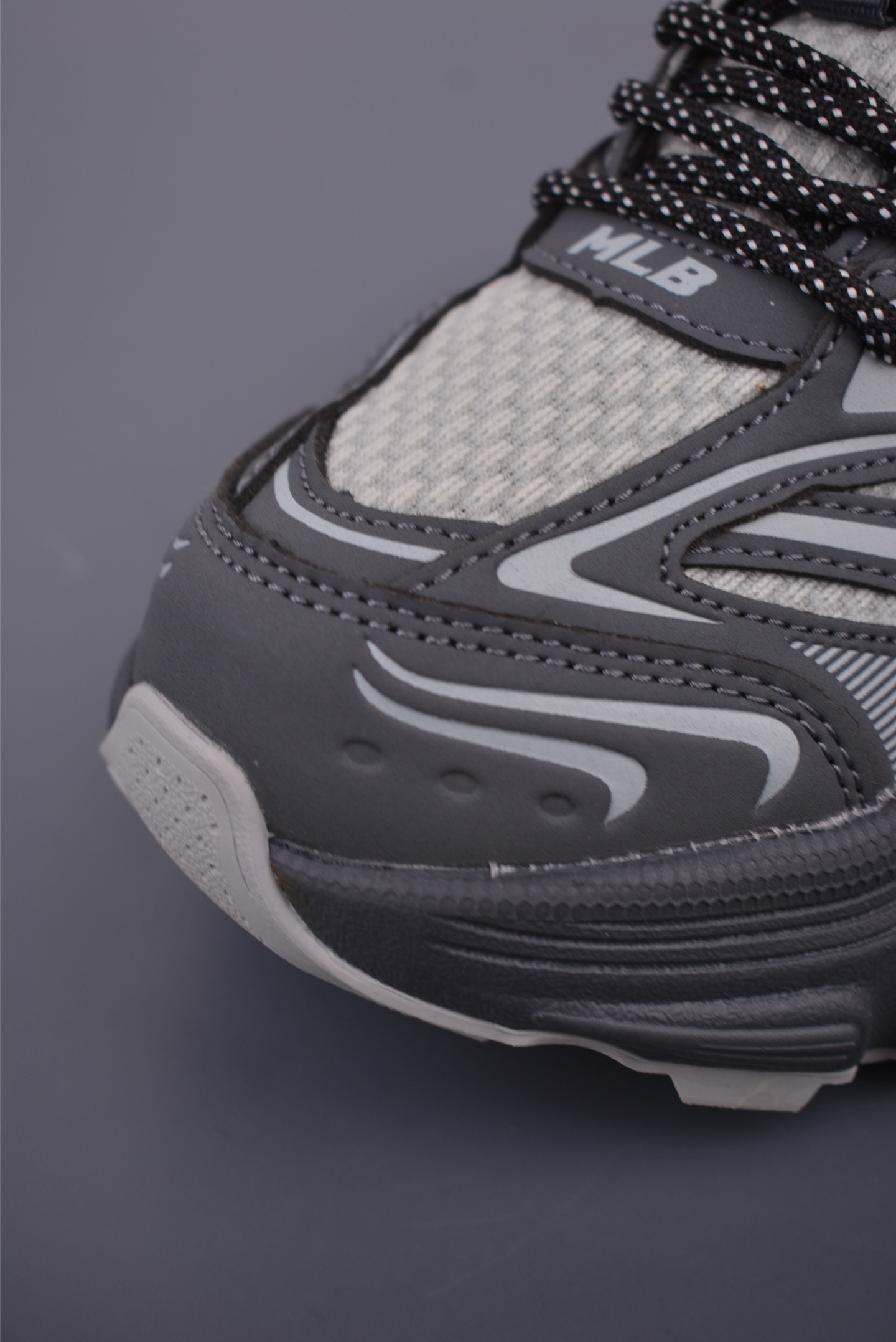 MLB Curve Runner Mono Mesh New York Yankees Chunky Sneakers - Trendy & Stylish 7 i1755034850467 1685 0 5