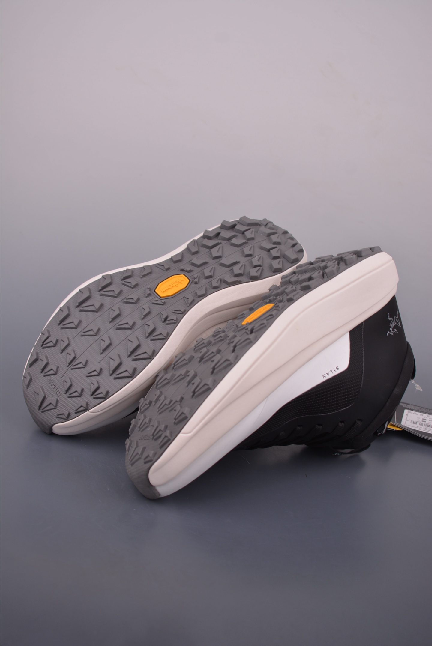 Arc'teryx Norvan LD 3 Trail Running Shoes - Breathable, Durable, High-Performance 4 i1755035121213 2223 0 2
