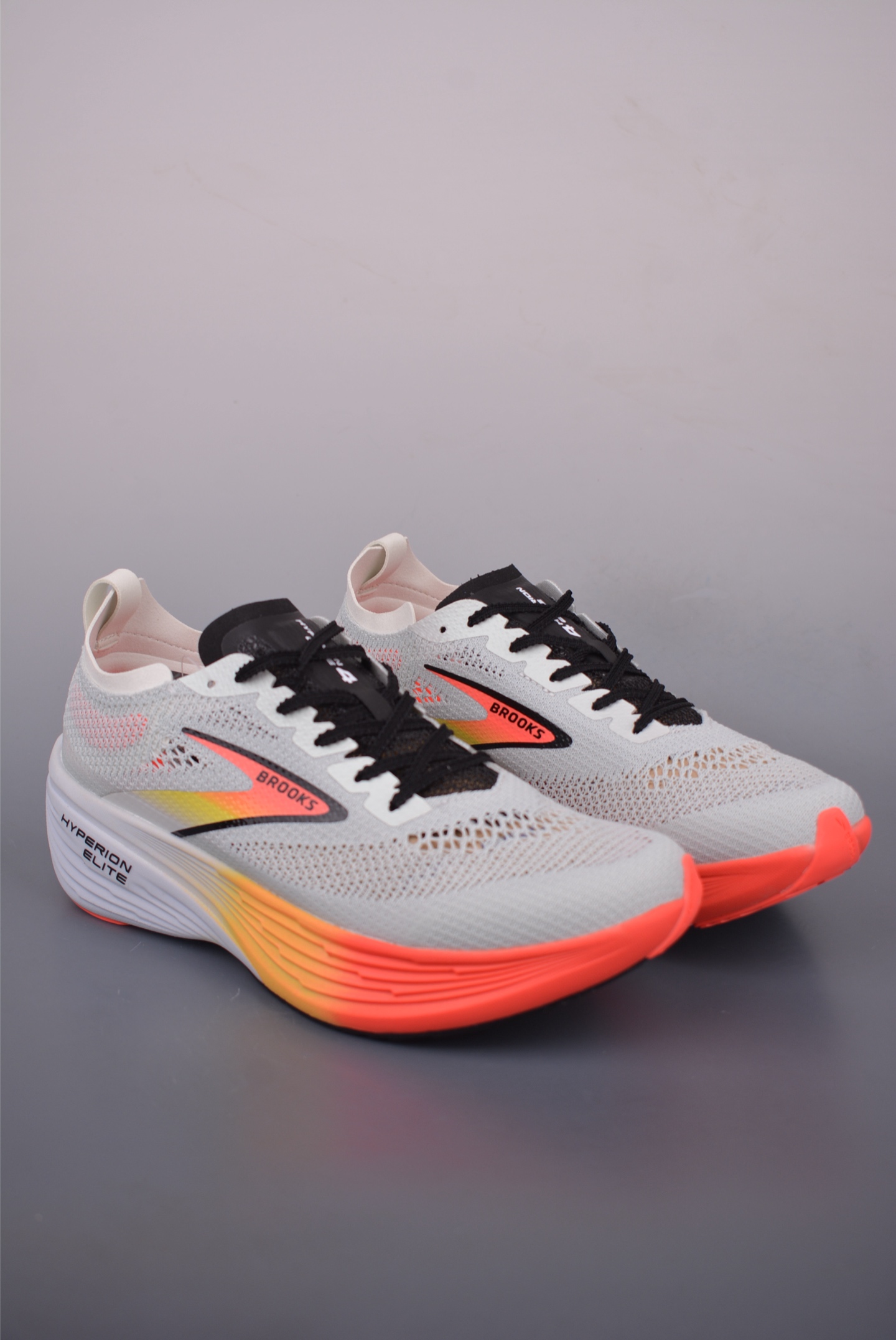 Brooks Hyperion Elite 4: Ultra-Lightweight Running Shoes for Optimal Performance 1 i1755035453872 3013 0 0