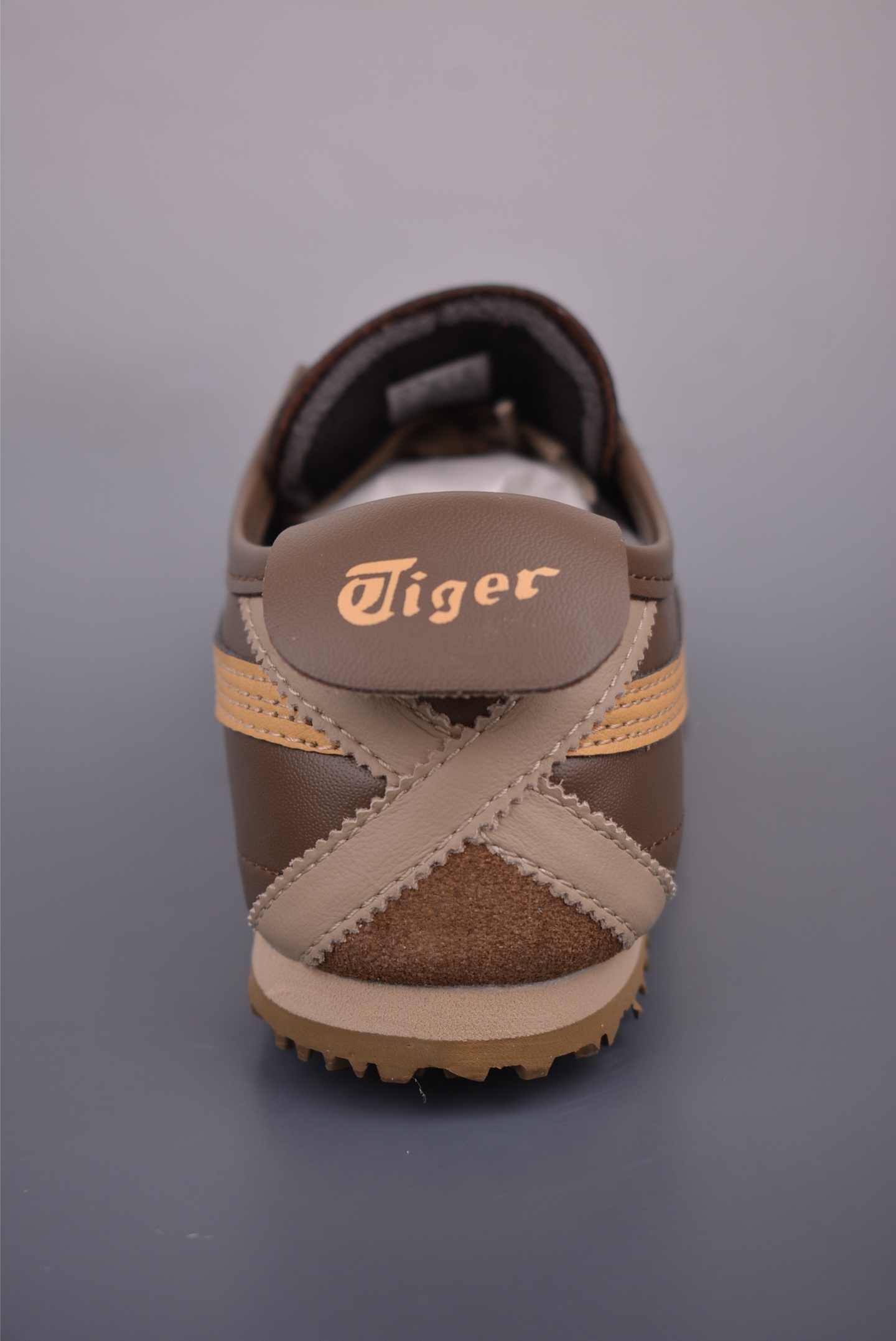 Onitsuka Tiger Mexico 66 Slip-On Shoes - Brown Leather with Suede Accents 5 i1755035634619 2006 0 3