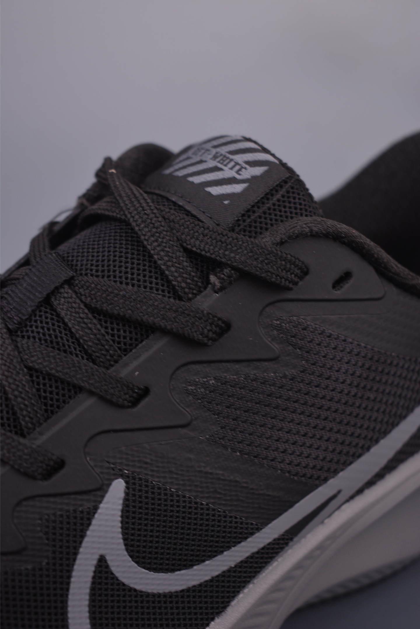 Nike Zoom Plus x Off-White Running Shoes - Supreme Quality & Comfort 8 i1755035681320 9092 0 6