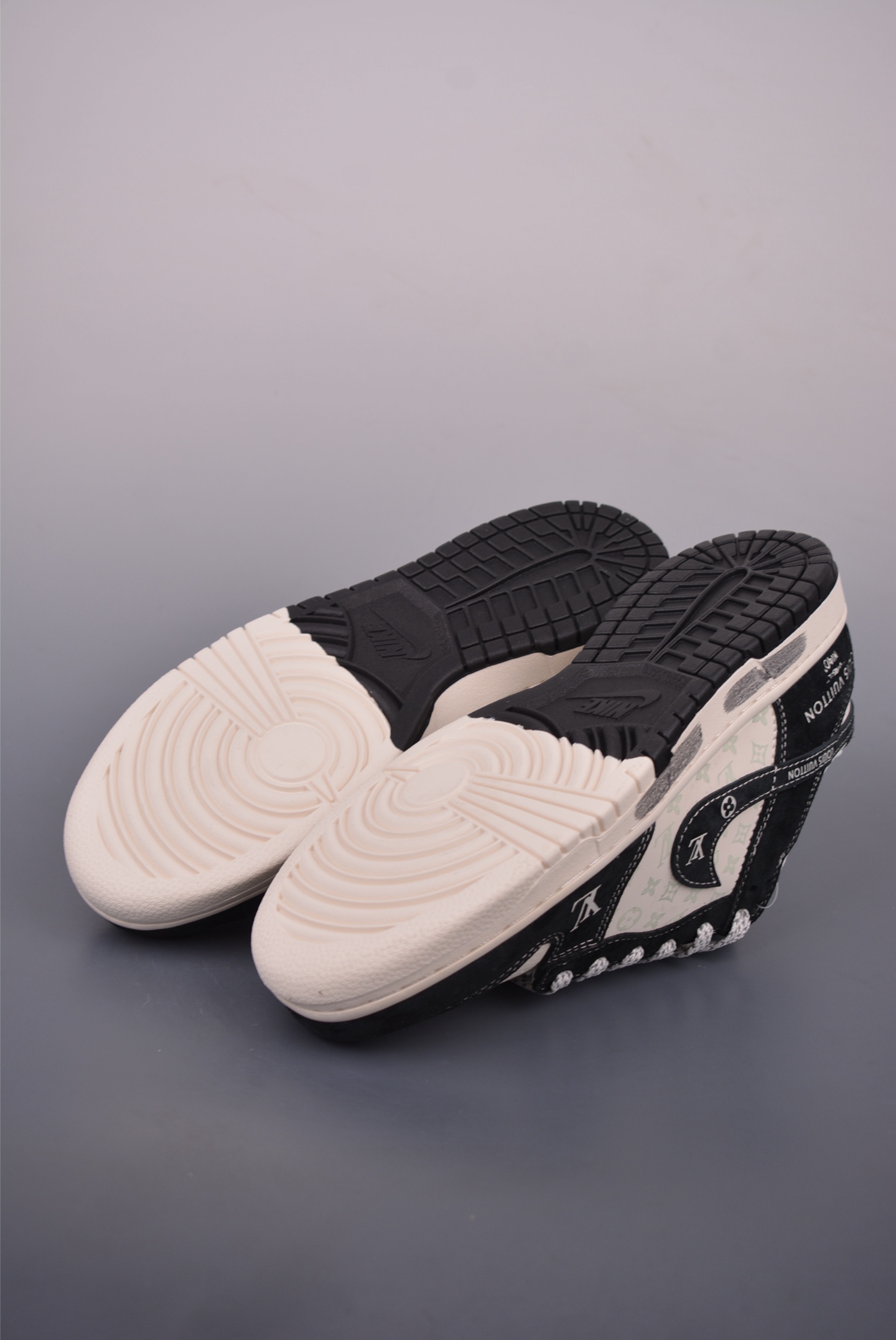 Nike SB Dunk Low Louis Vuitton Collab, Original Top Layer Material 4 i1755036146871 1692 0 2