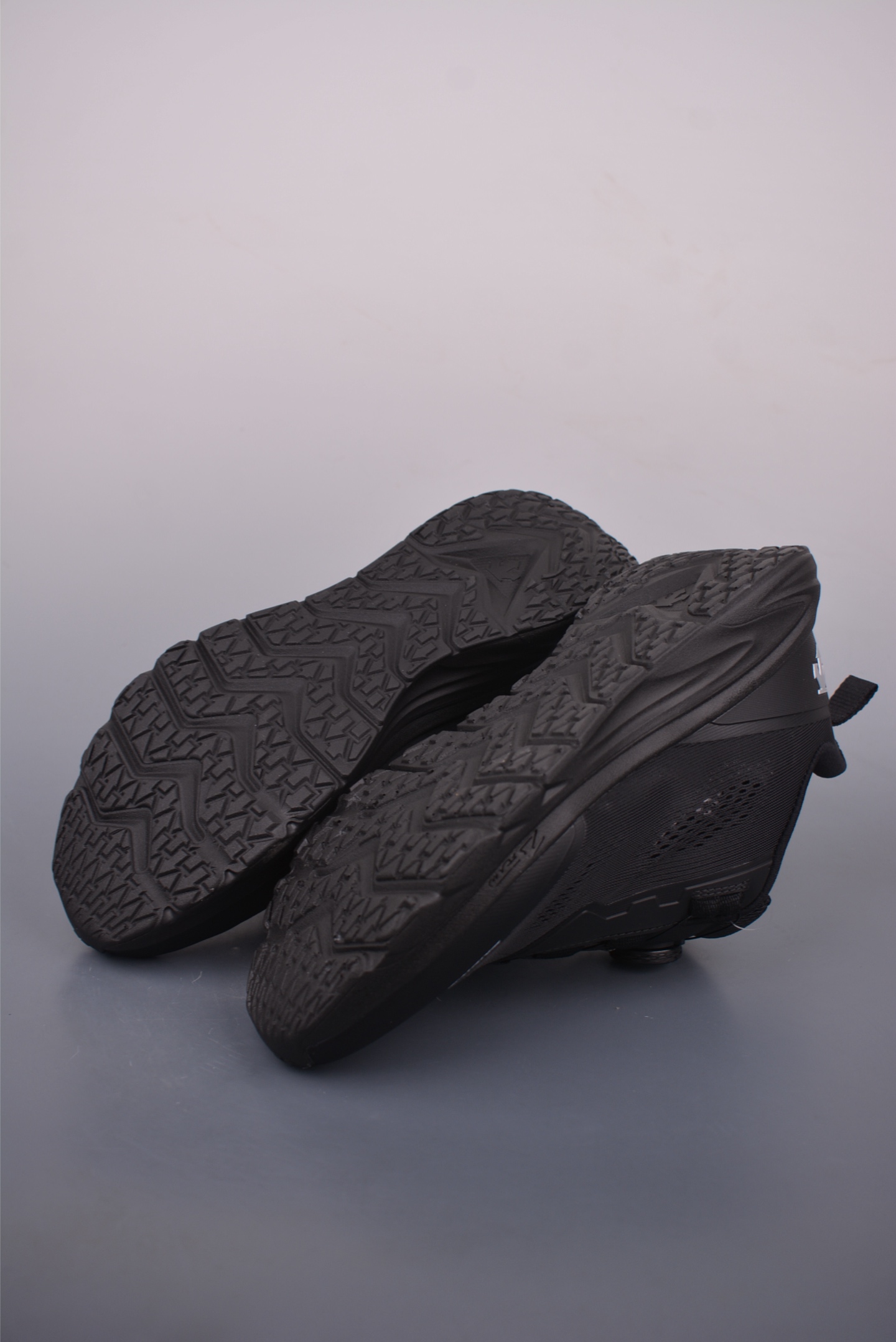 Descente BOA DUAL IS Men's Waterproof Trail Running Shoes - Black 4 i1755039118784 2046 0 2