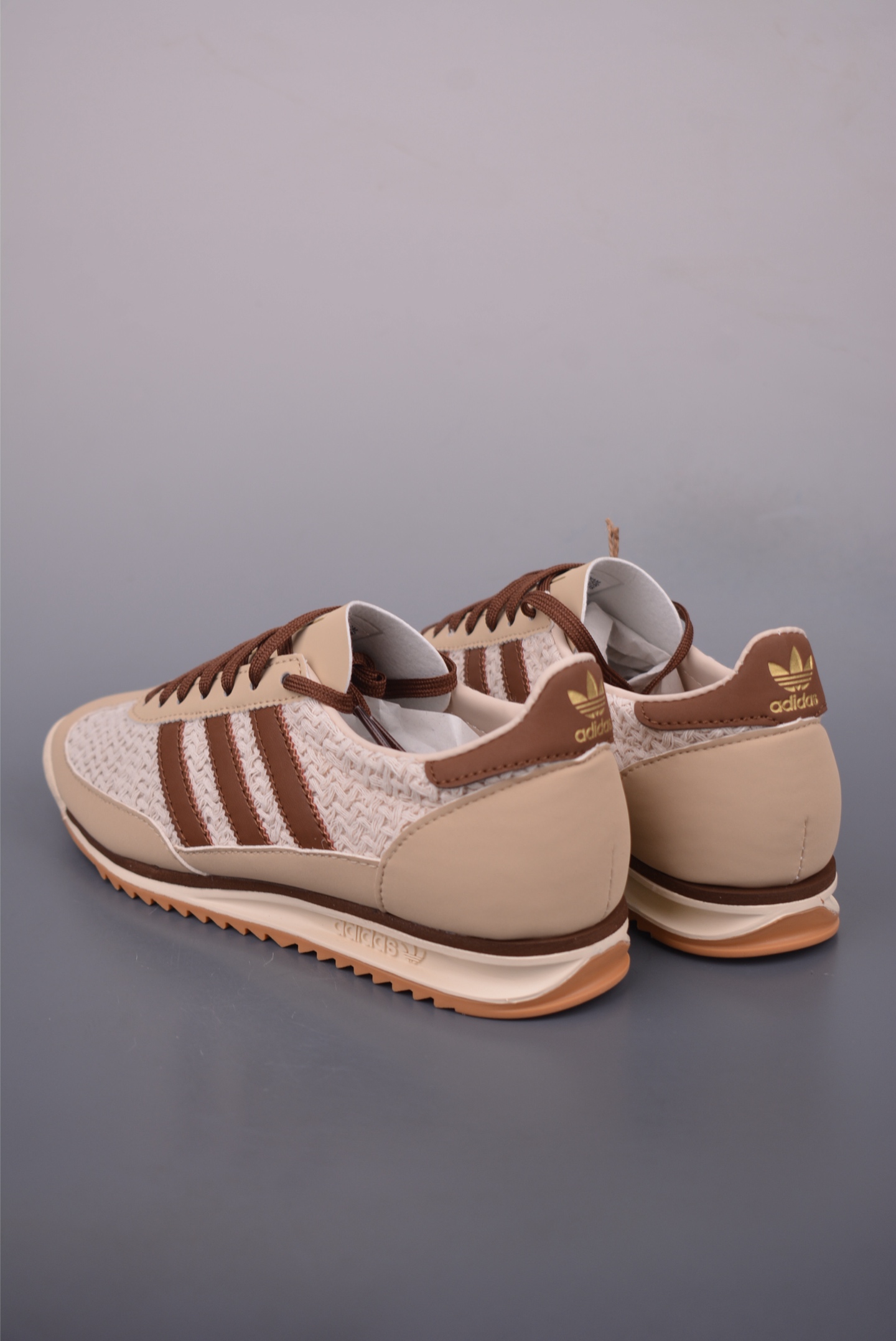 Adidas Originals SL 72 RS: Lightweight, Breathable, Retro Running Shoes 2 i1755116252983 9359 0 1