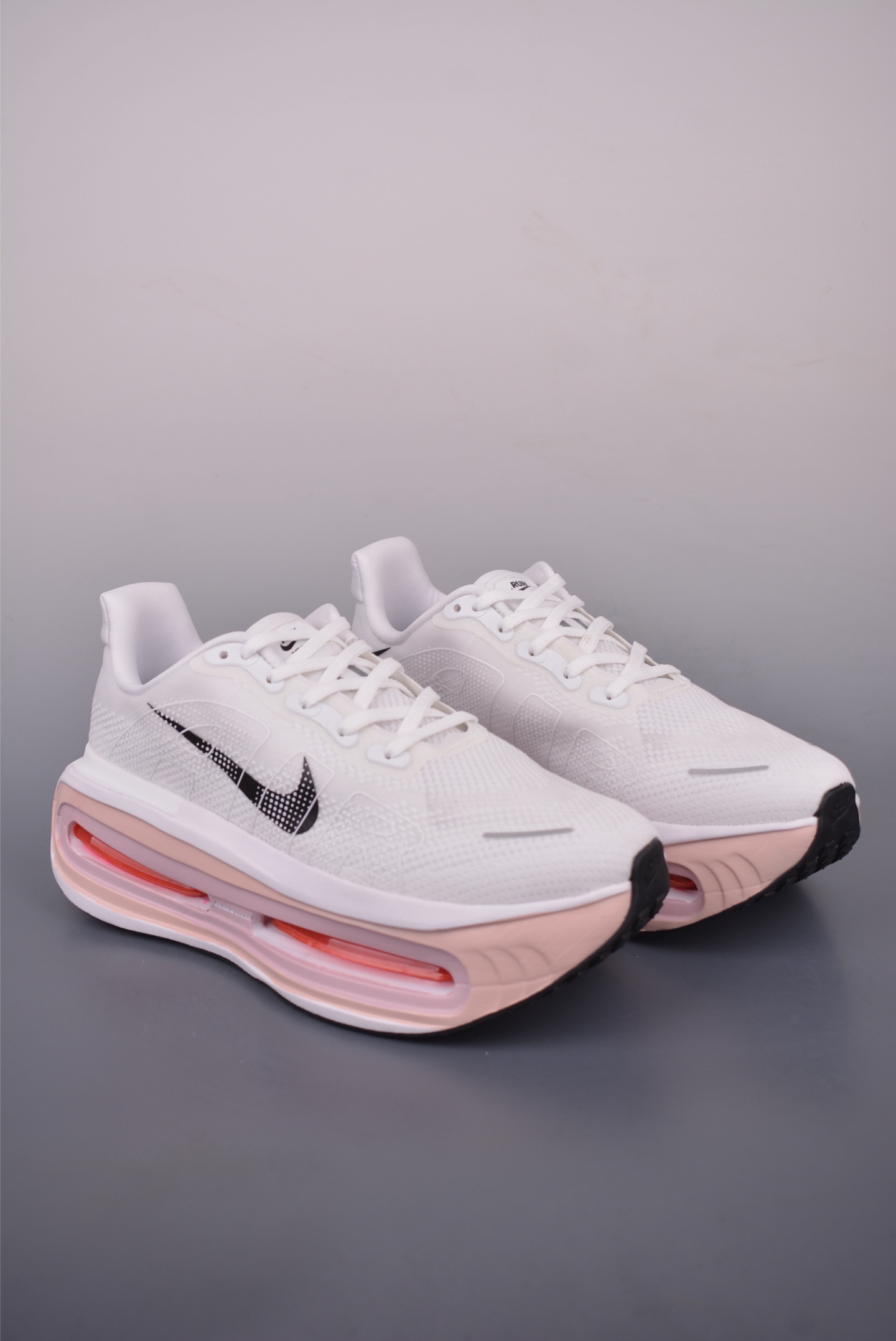 Nike Vomero 40th Anniversary Premium Air Cushion Running Shoes - White 1 i1755123817215 8643 0 0