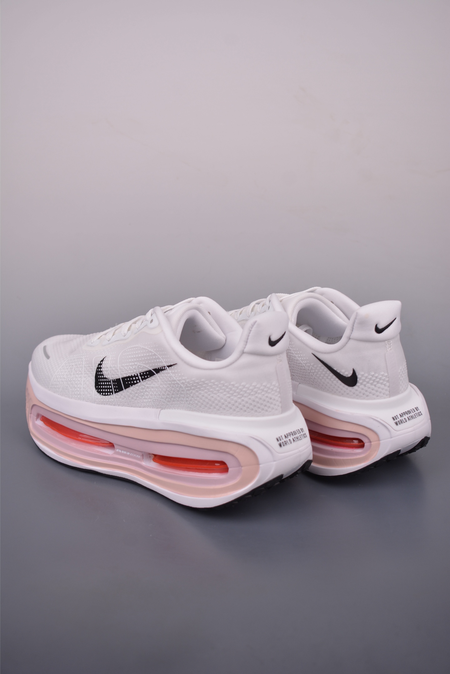 Nike Vomero 40th Anniversary Premium Air Cushion Running Shoes - White 2 i1755123817215 9472 0 1