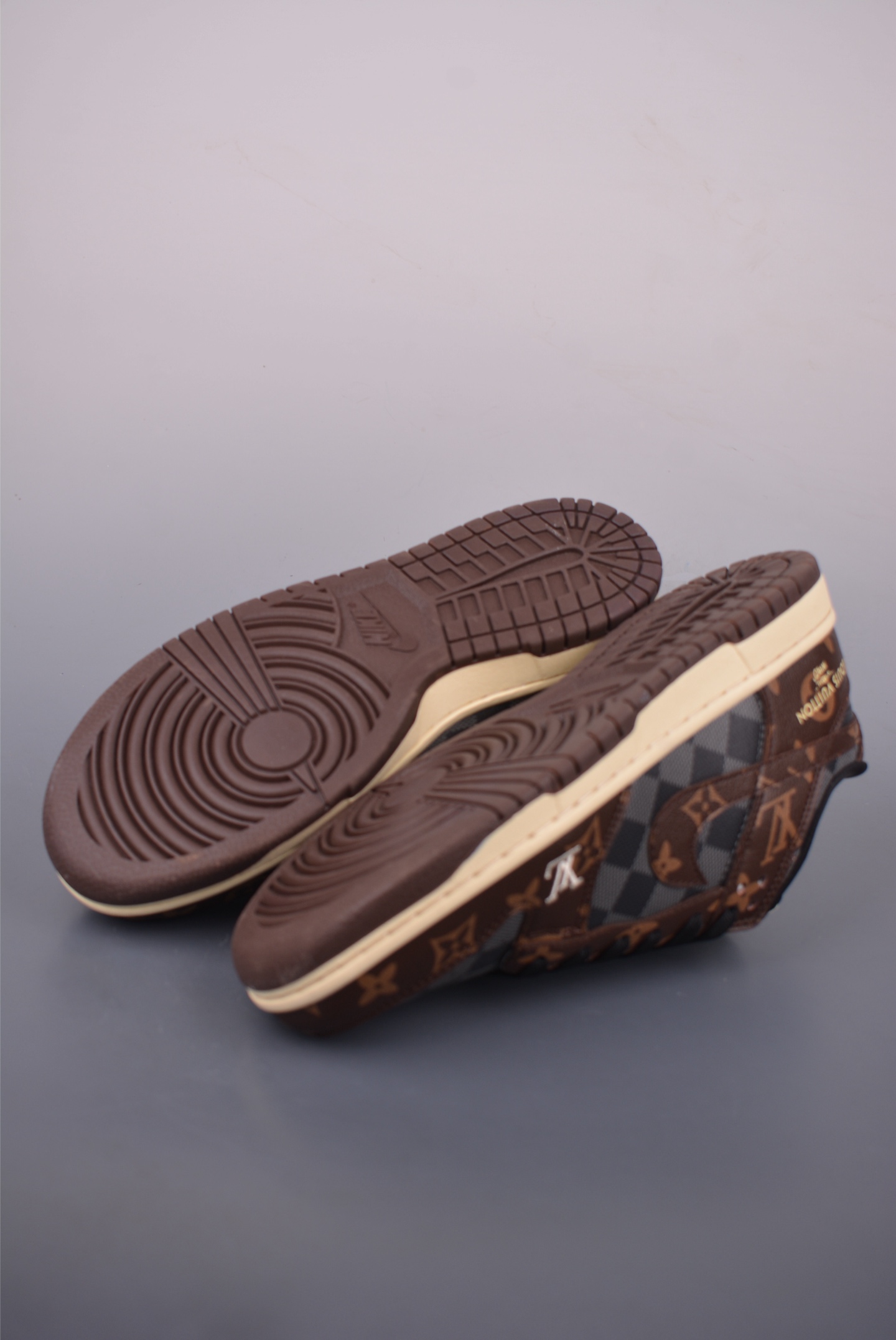 Nike SB Dunk Low Louis Vuitton Sneakers Premium Quality Designer Shoes 4 i1755124061999 3715 0 2