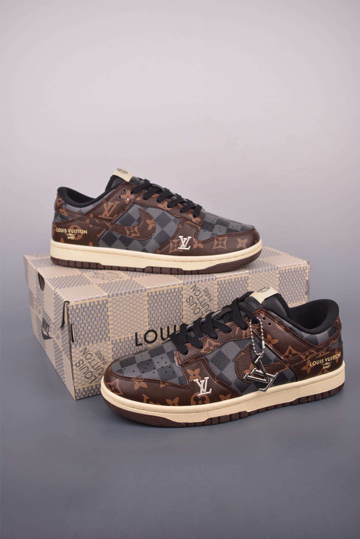 Nike SB Dunk Low Louis Vuitton Sneakers Premium Quality Designer Shoes 6 i1755124063631 7565 0 4