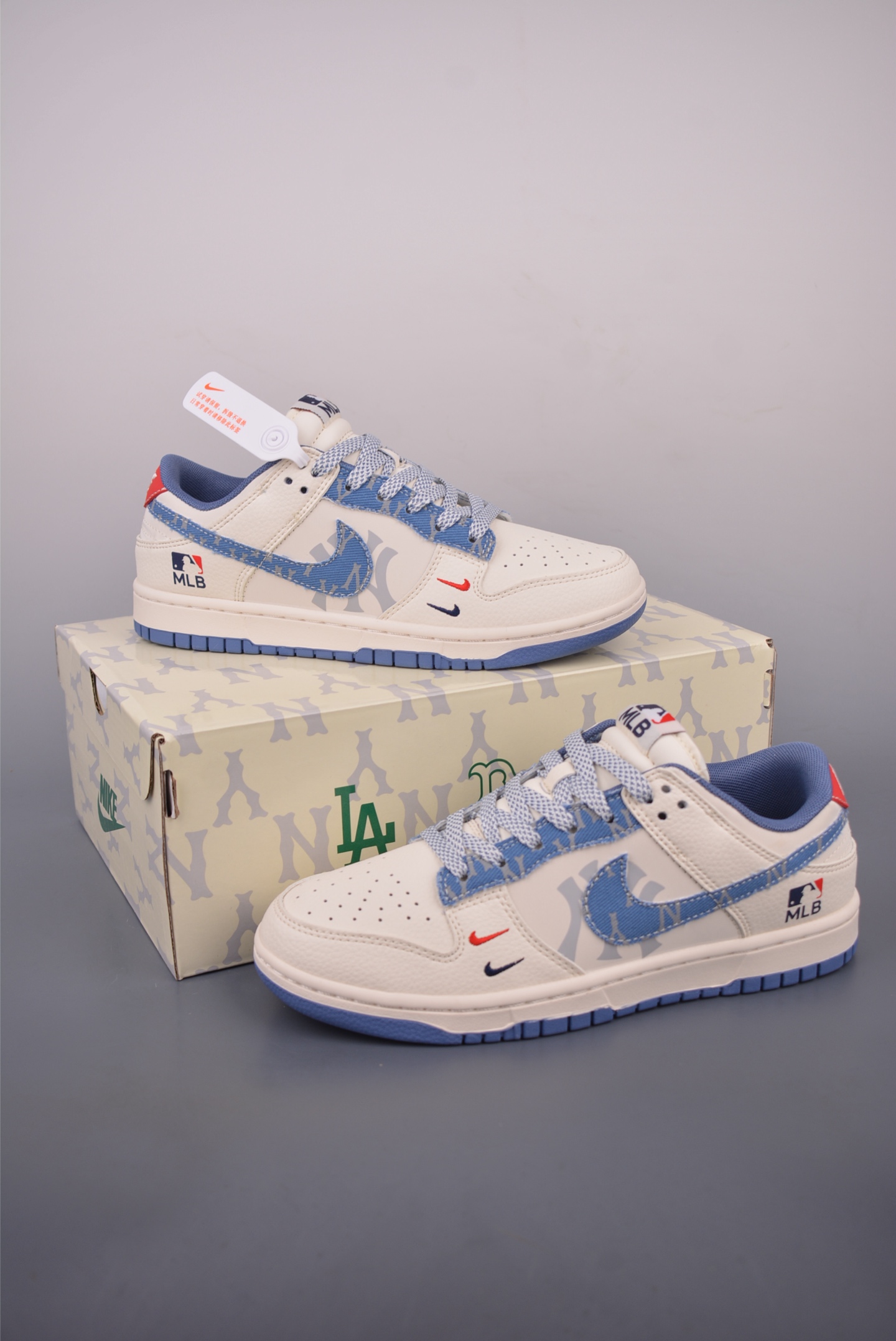 Nike SB Dunk Low MLB New York Yankees Cream White Sneakers 5 i1755124175158 3394 0 4