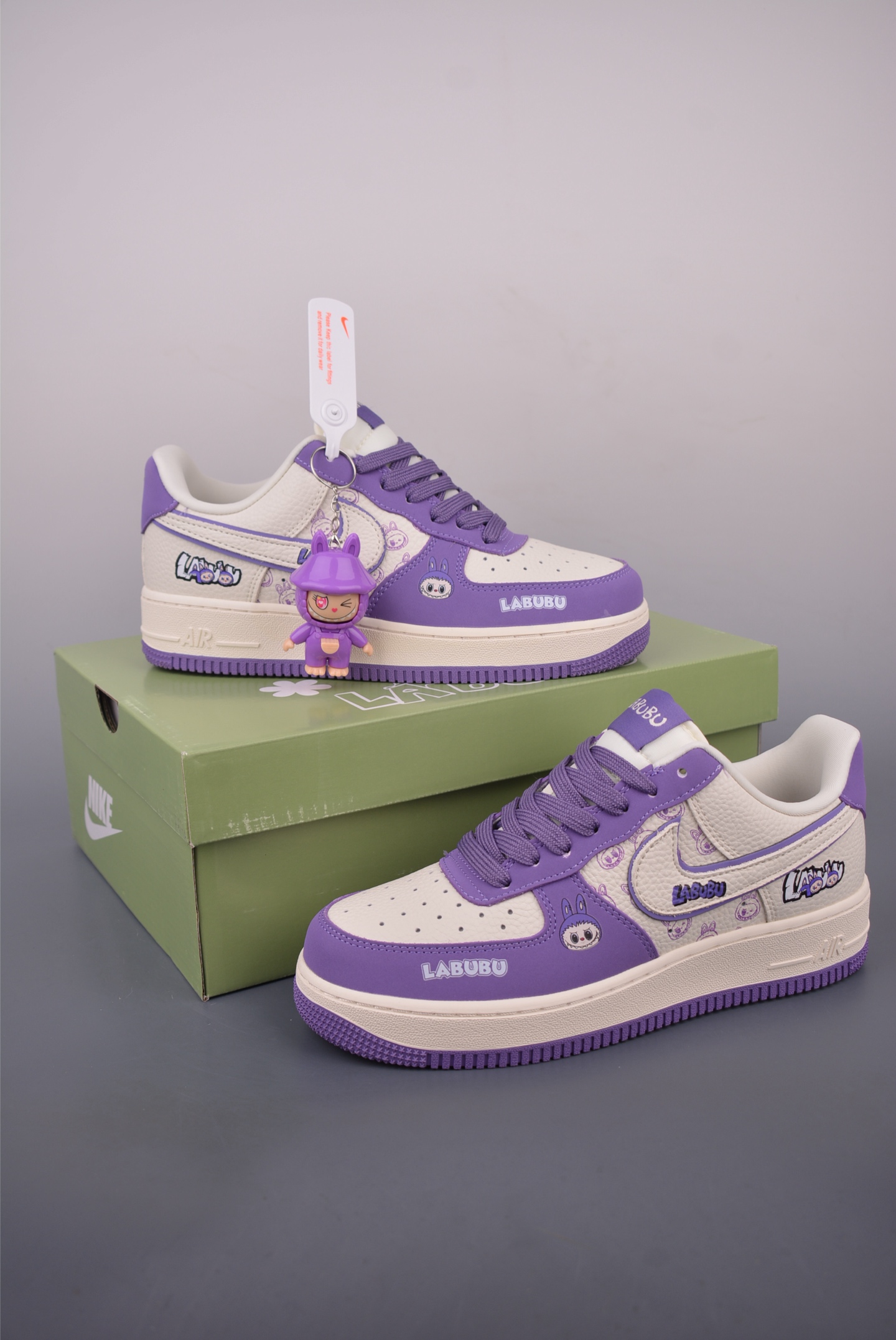 260 Nike Air Force 1 Low Labubu联名 MZ9588-806