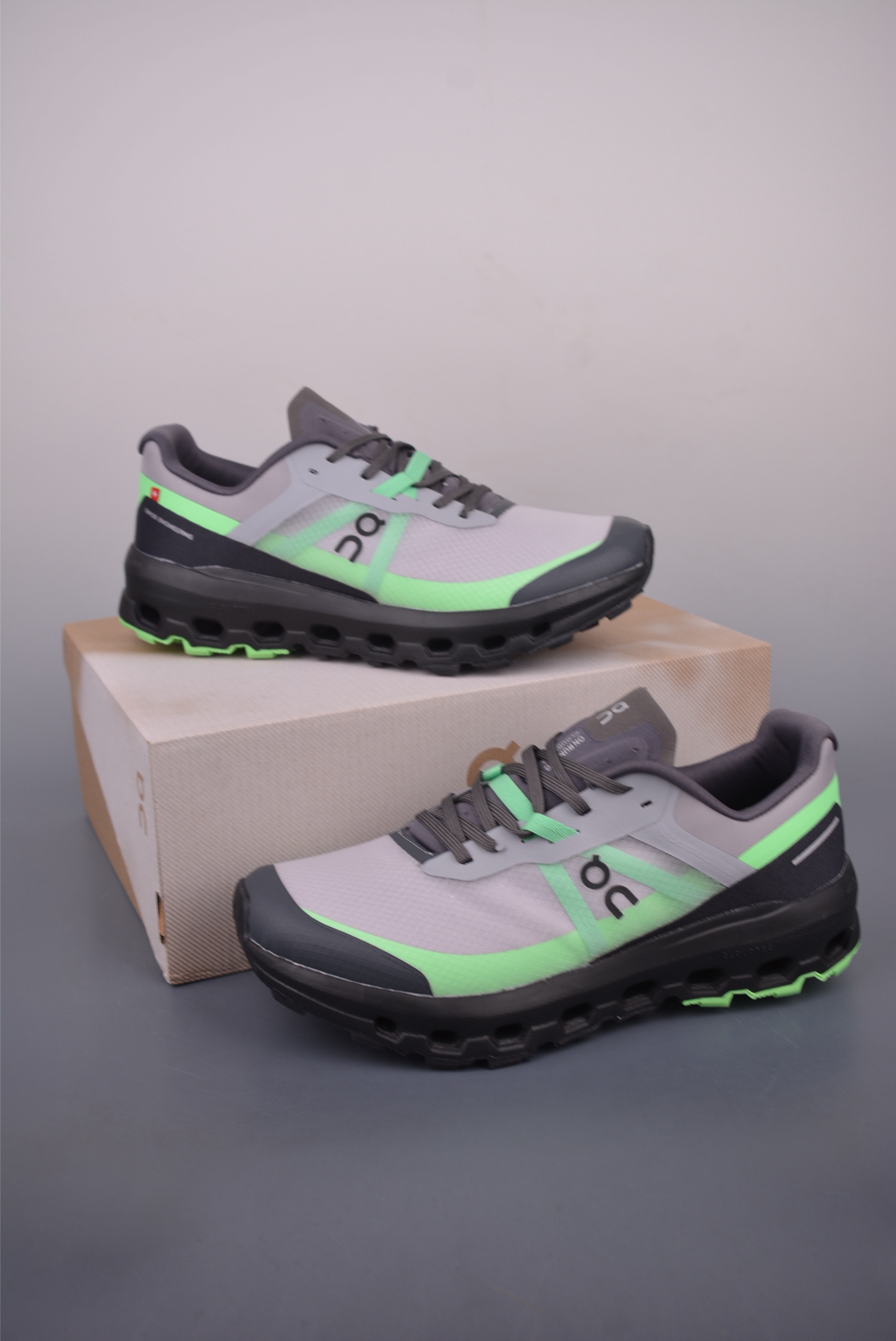 On Cloudvista 2 Waterproof Running Shoes - Outdoor Street Style, Grey/Green 6 i1755214721977 4616 0 4