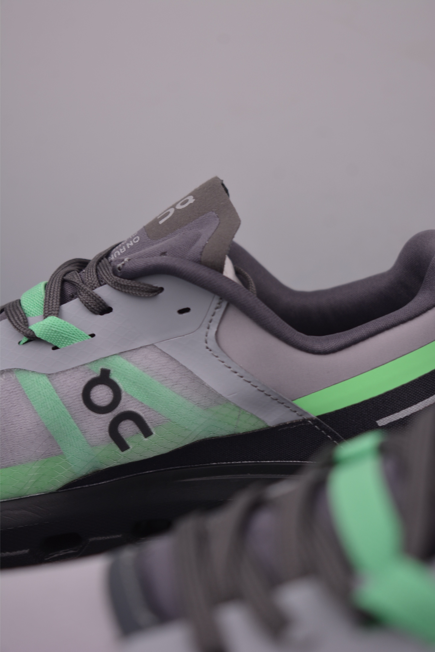 On Cloudvista 2 Waterproof Running Shoes - Outdoor Street Style, Grey/Green 9 i1755214721987 7495 0 7