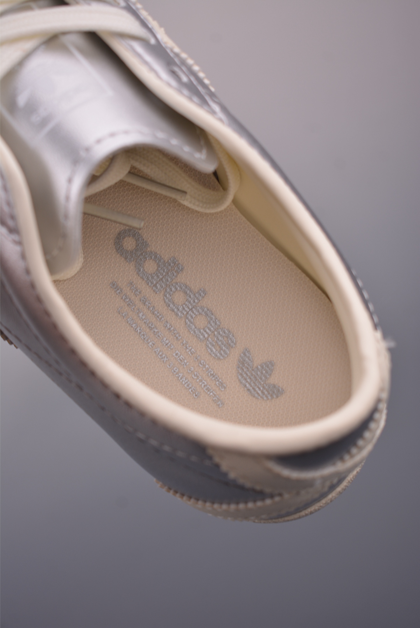 Adidas Tokyo W Limited Edition Retro Low-Profile Sneakers - Silver 9 i1755215599344 6194 0 8