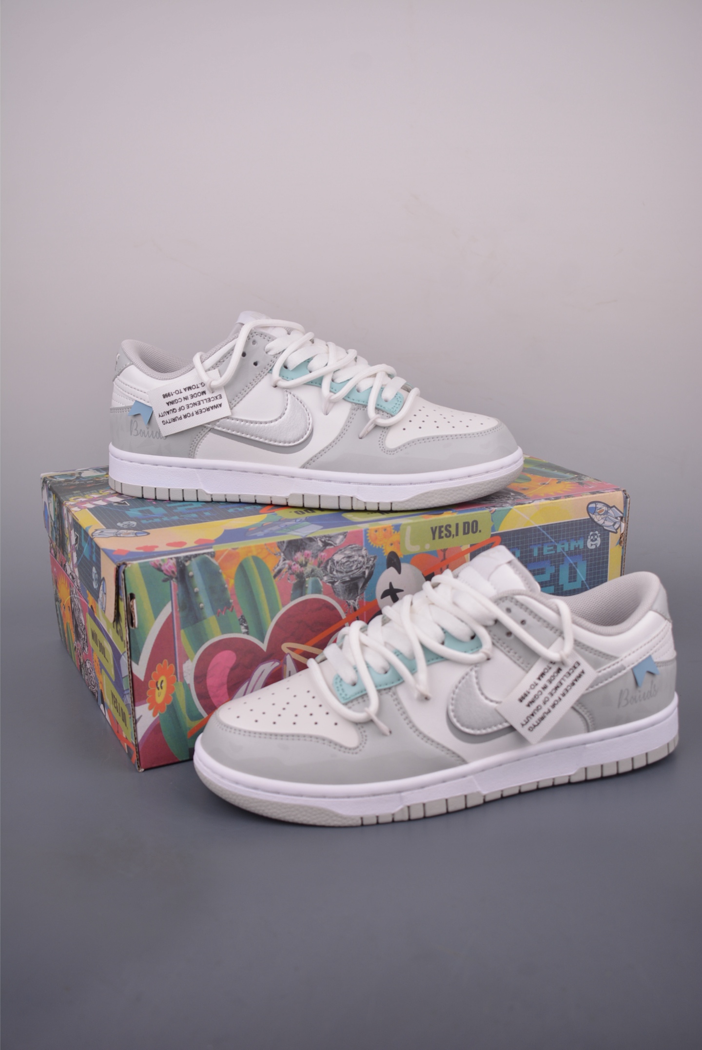 Nike SB Dunk Low Grey White Deconstructed Lace-Up Sneakers HF0730 6 i1755216016922 909 0 4