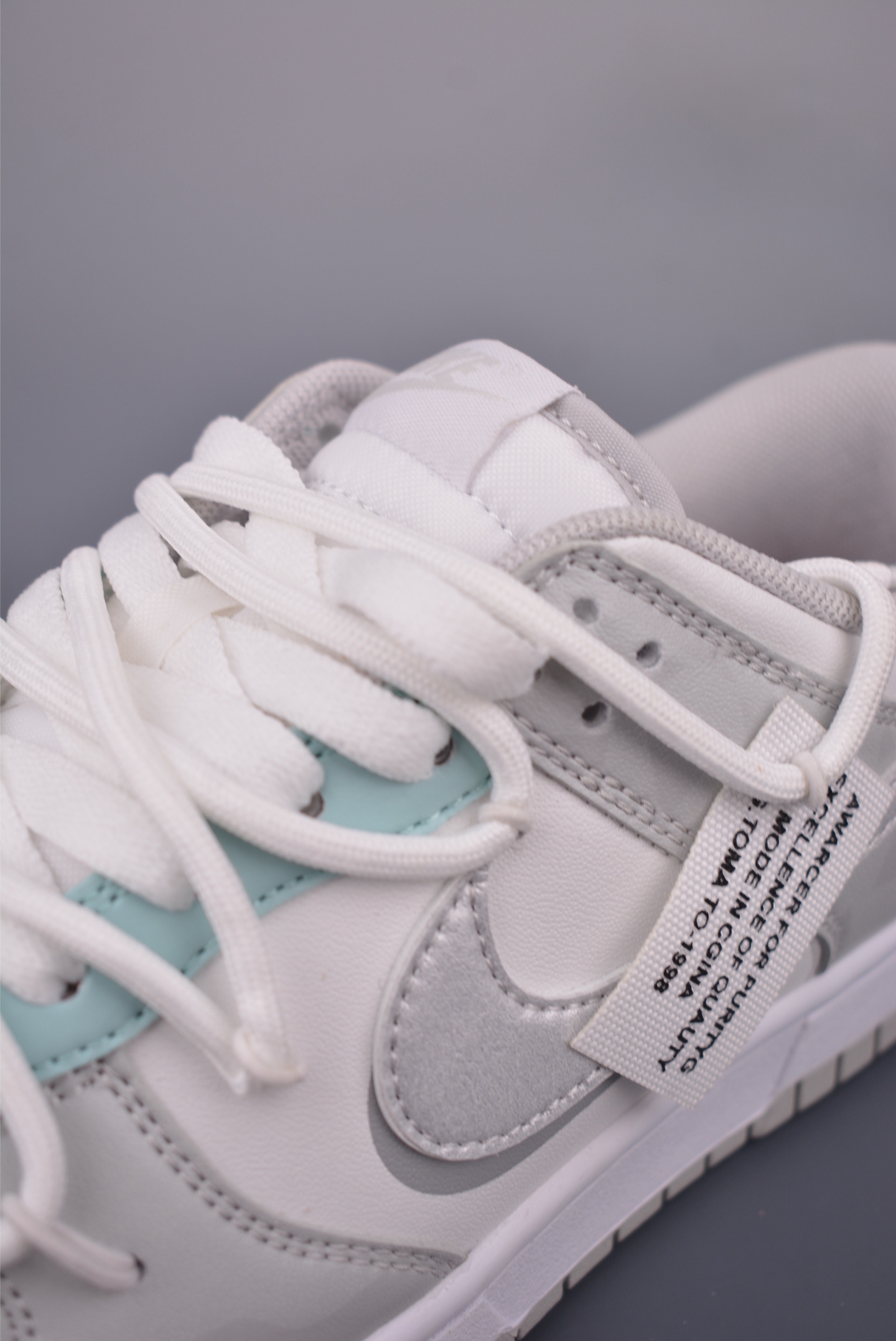 Nike SB Dunk Low Grey White Deconstructed Lace-Up Sneakers HF0730 8 i1755216022002 7185 0 6