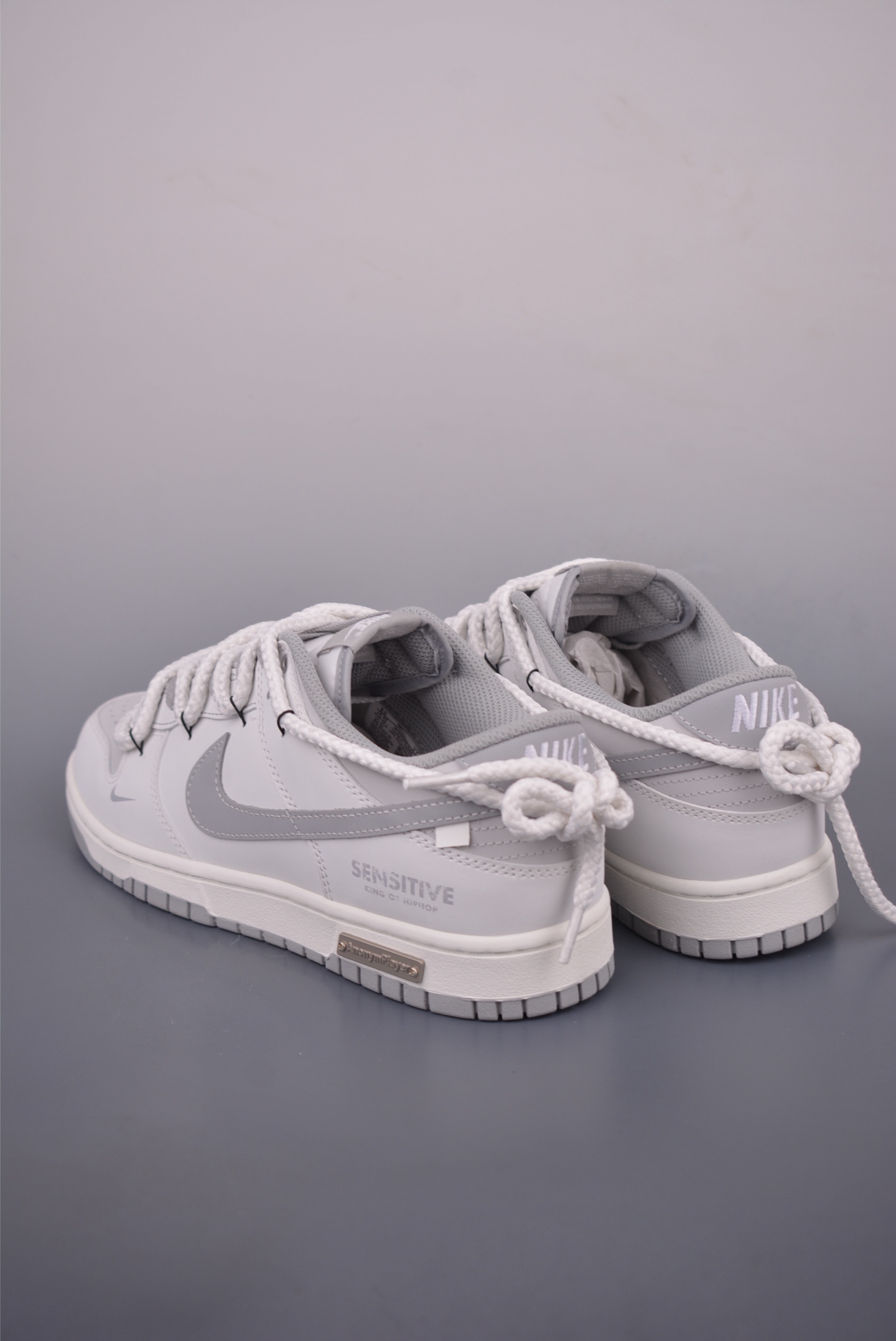 Nike SB Dunk Low 灰白 解构绑带 WG0508-040