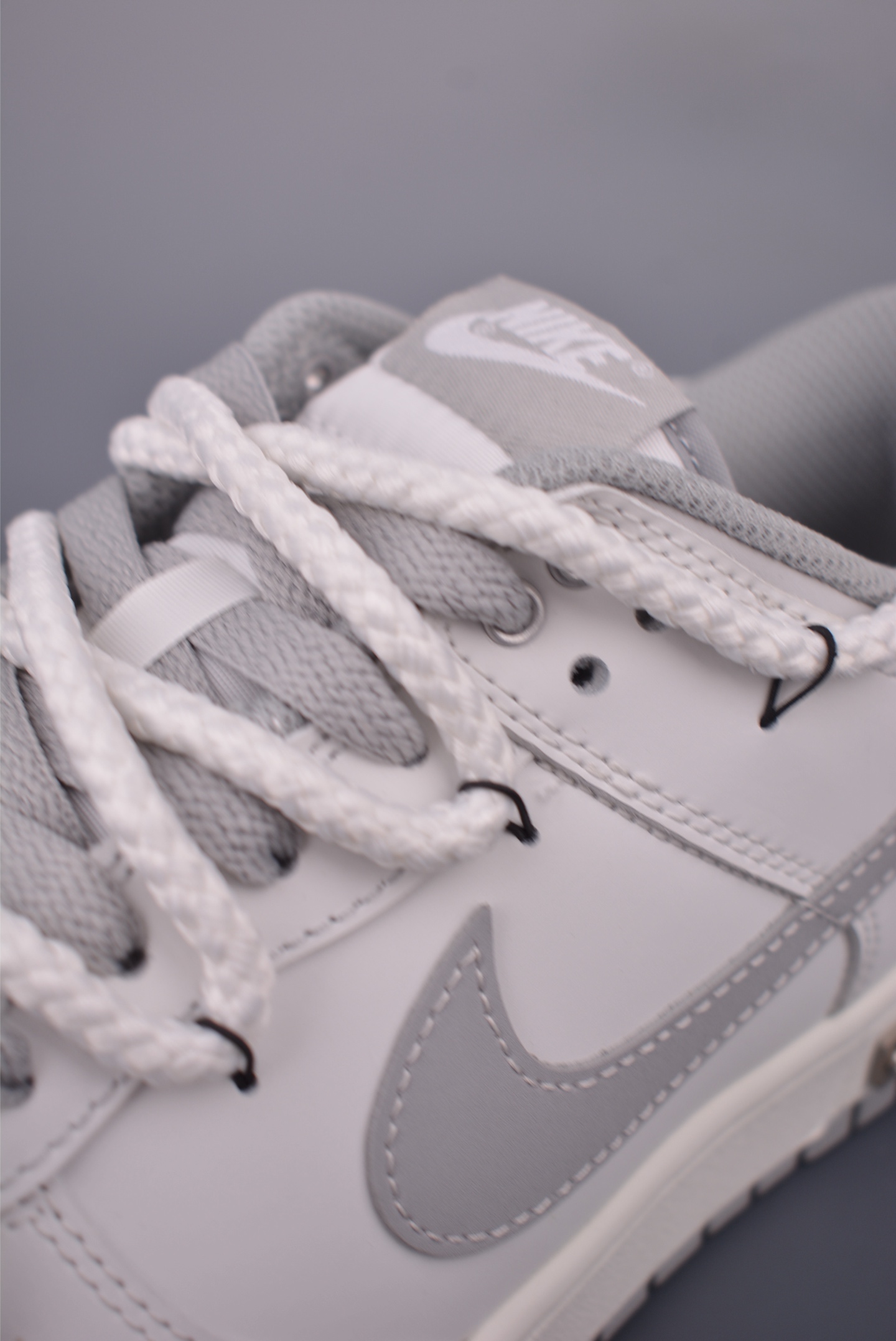 Nike SB Dunk Low 灰白 解构绑带 WG0508-040