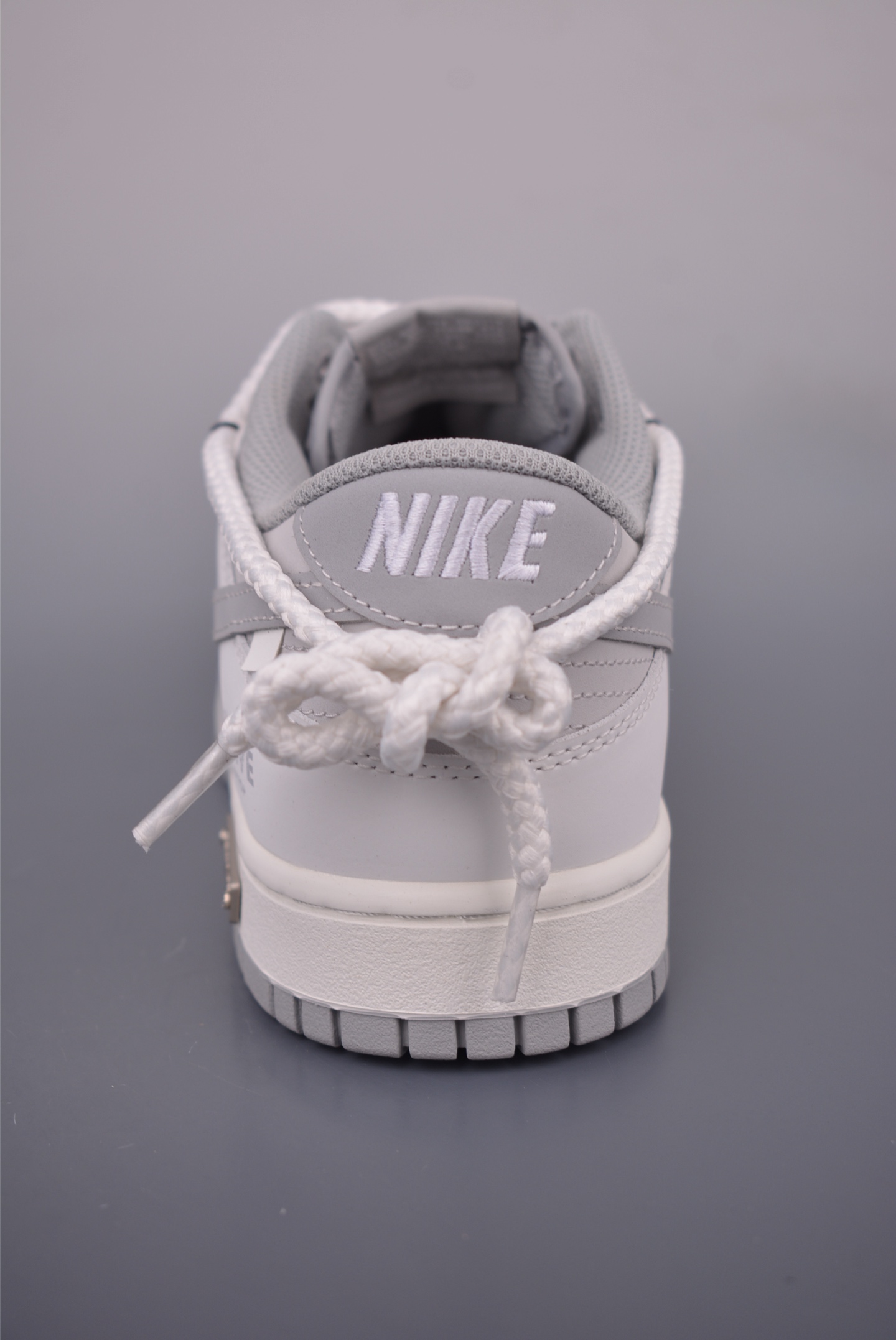 Nike SB Dunk Low 灰白 解构绑带 WG0508-040