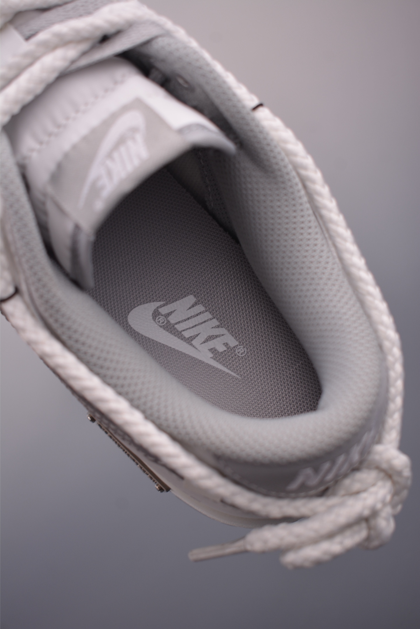 Nike SB Dunk Low 灰白 解构绑带 WG0508-040