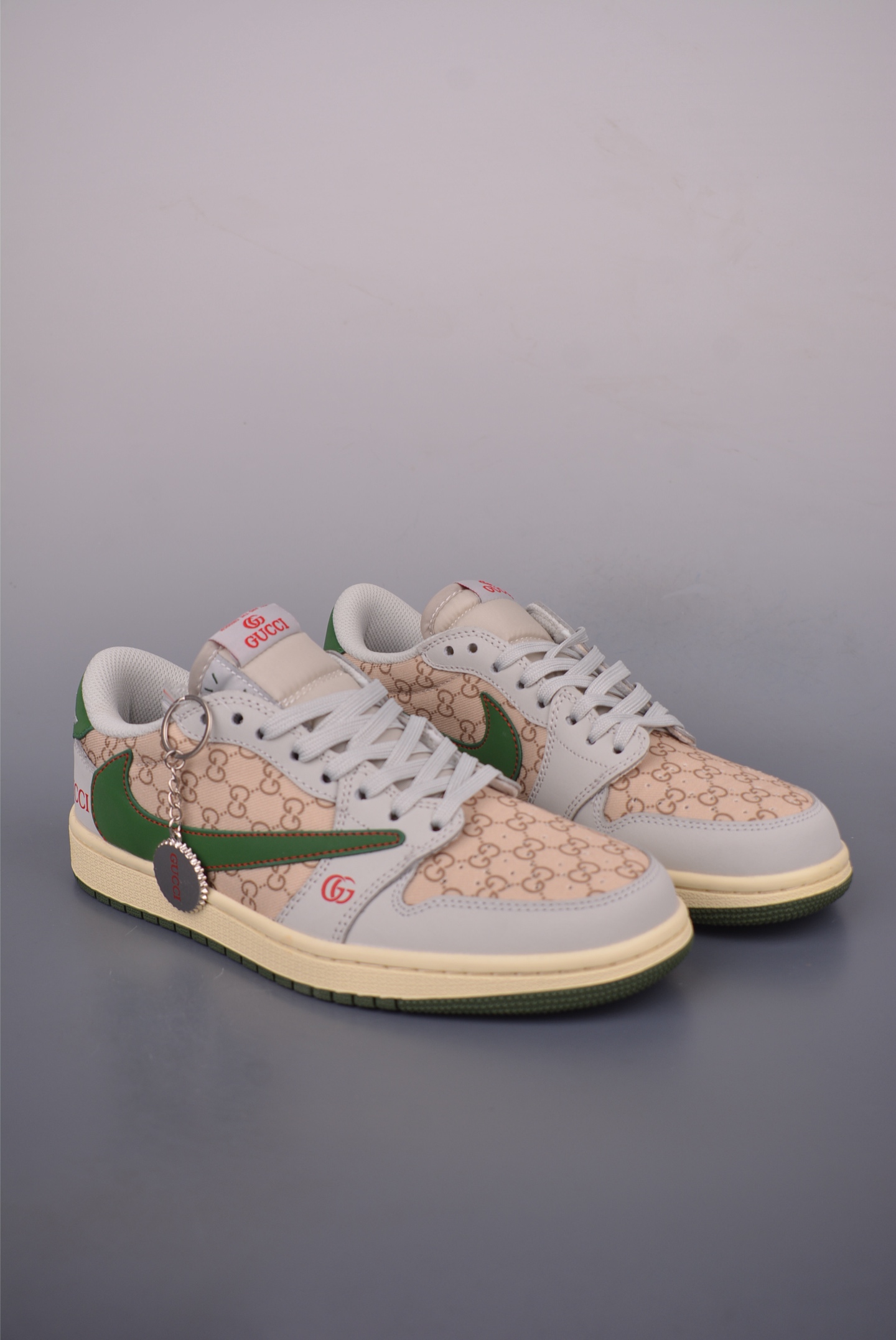 Travis Scott x Gucci Air Jordan 1 Low, Designer Sneakers with Signature Style 2 i1755216126392 8221 0 0