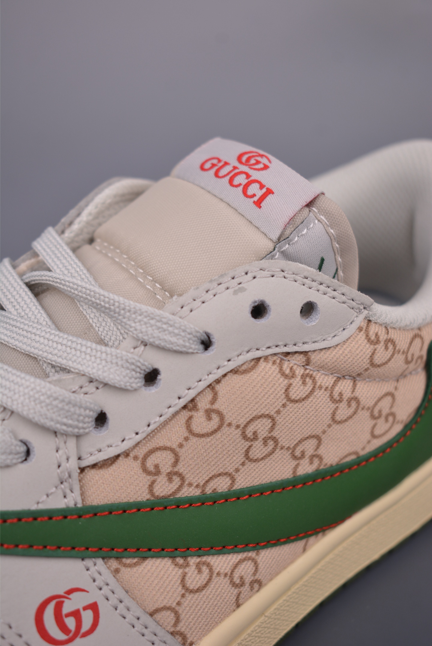 Travis Scott x Gucci Air Jordan 1 Low, Designer Sneakers with Signature Style 8 i1755216128417 6960 0 6