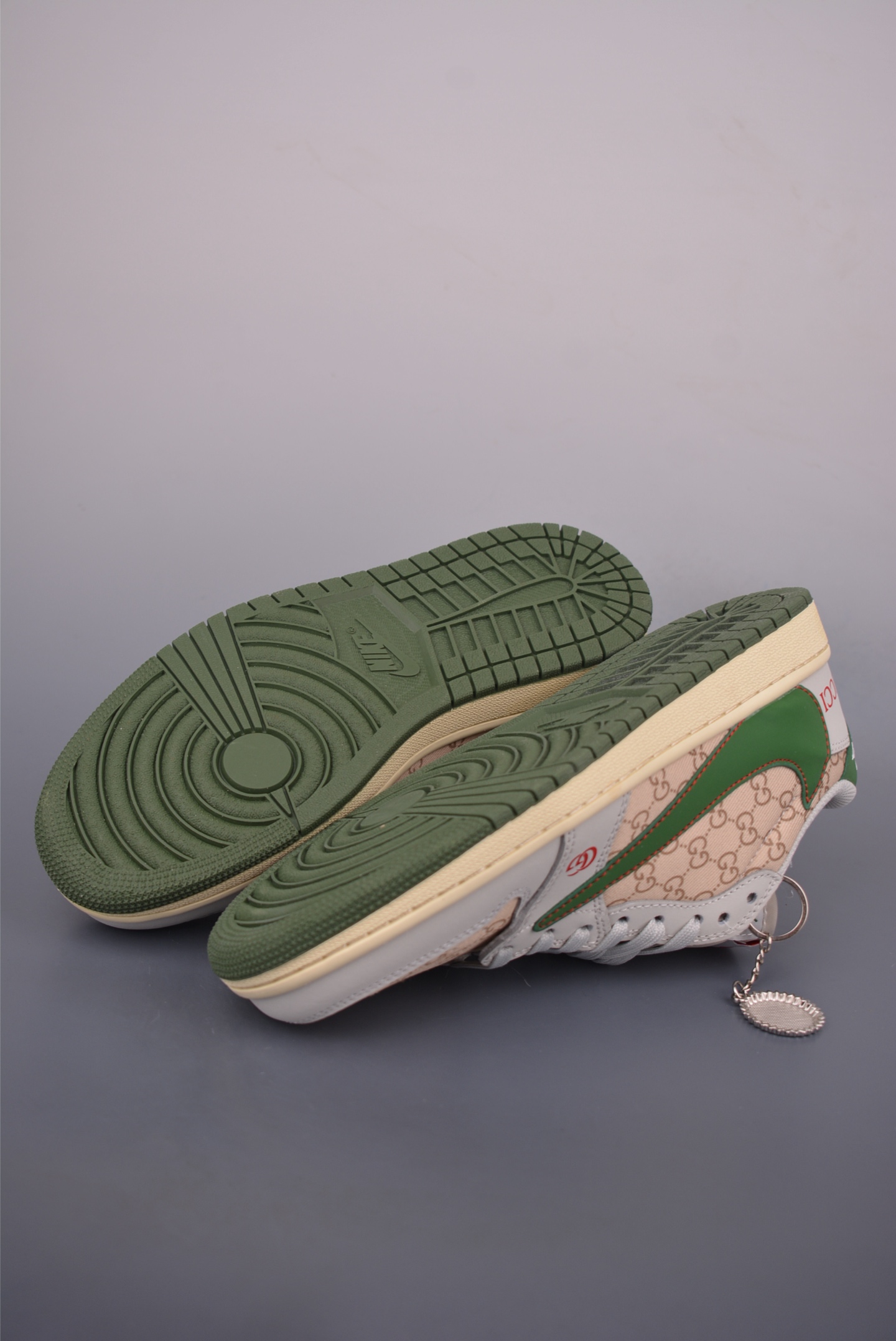 Travis Scott x Gucci Air Jordan 1 Low, Designer Sneakers with Signature Style 4 i1755216128487 5674 0 2