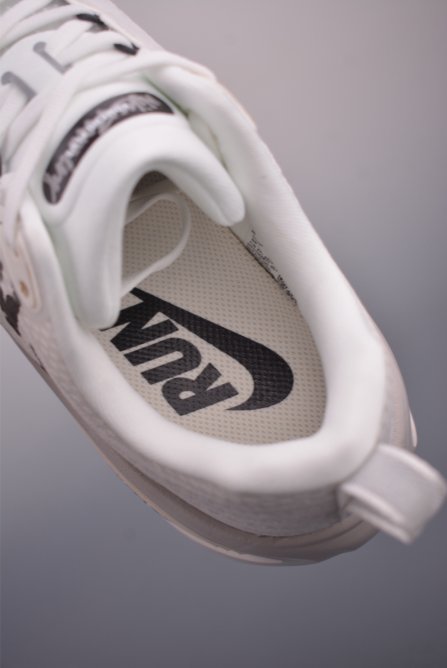 Nike Air Zoom Vomero Plus IH2268