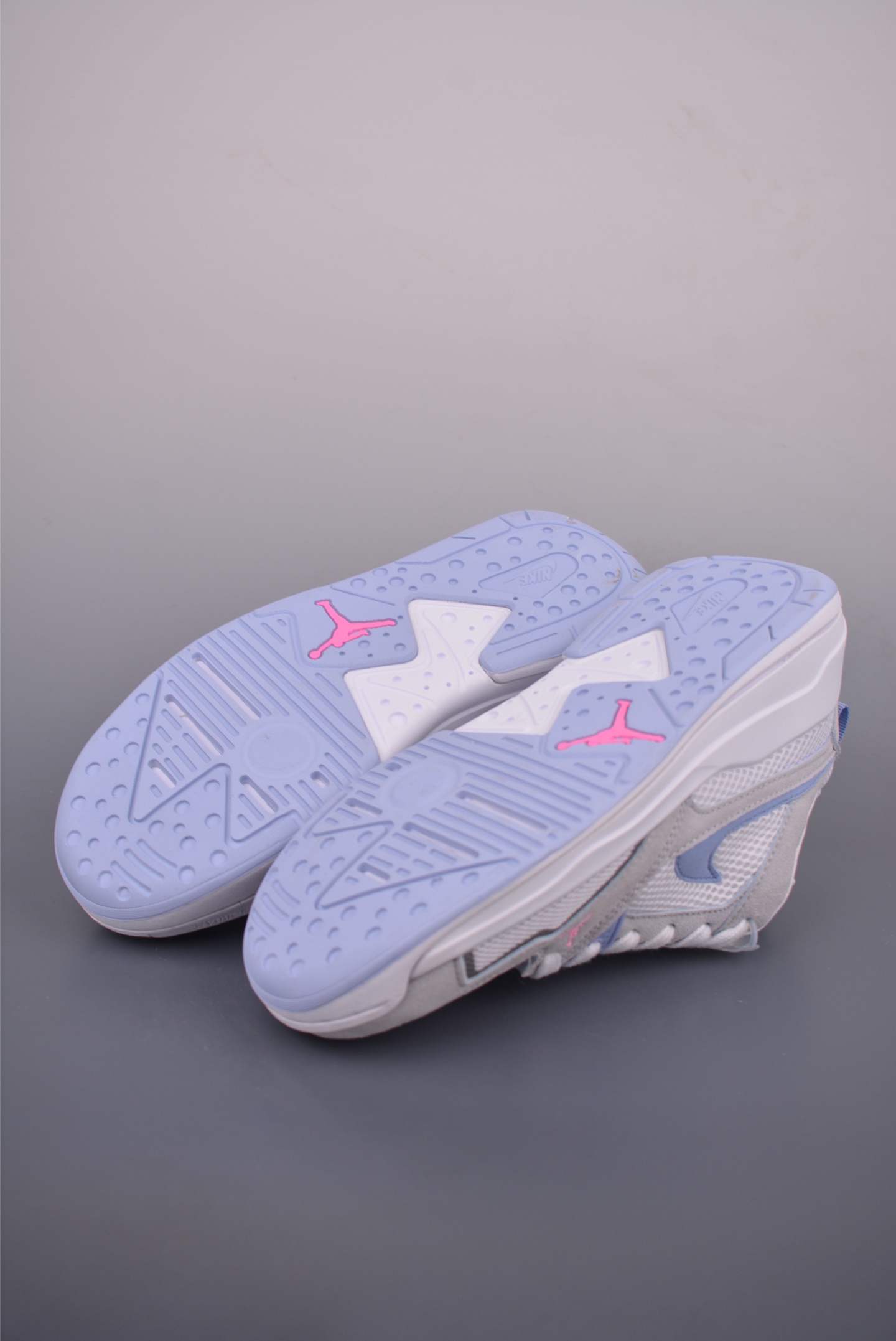 Nike Air Jordan CMFT Era Low-Top Sneakers - Breathable Comfort & Style 3 i1755294565999 1232 0 2