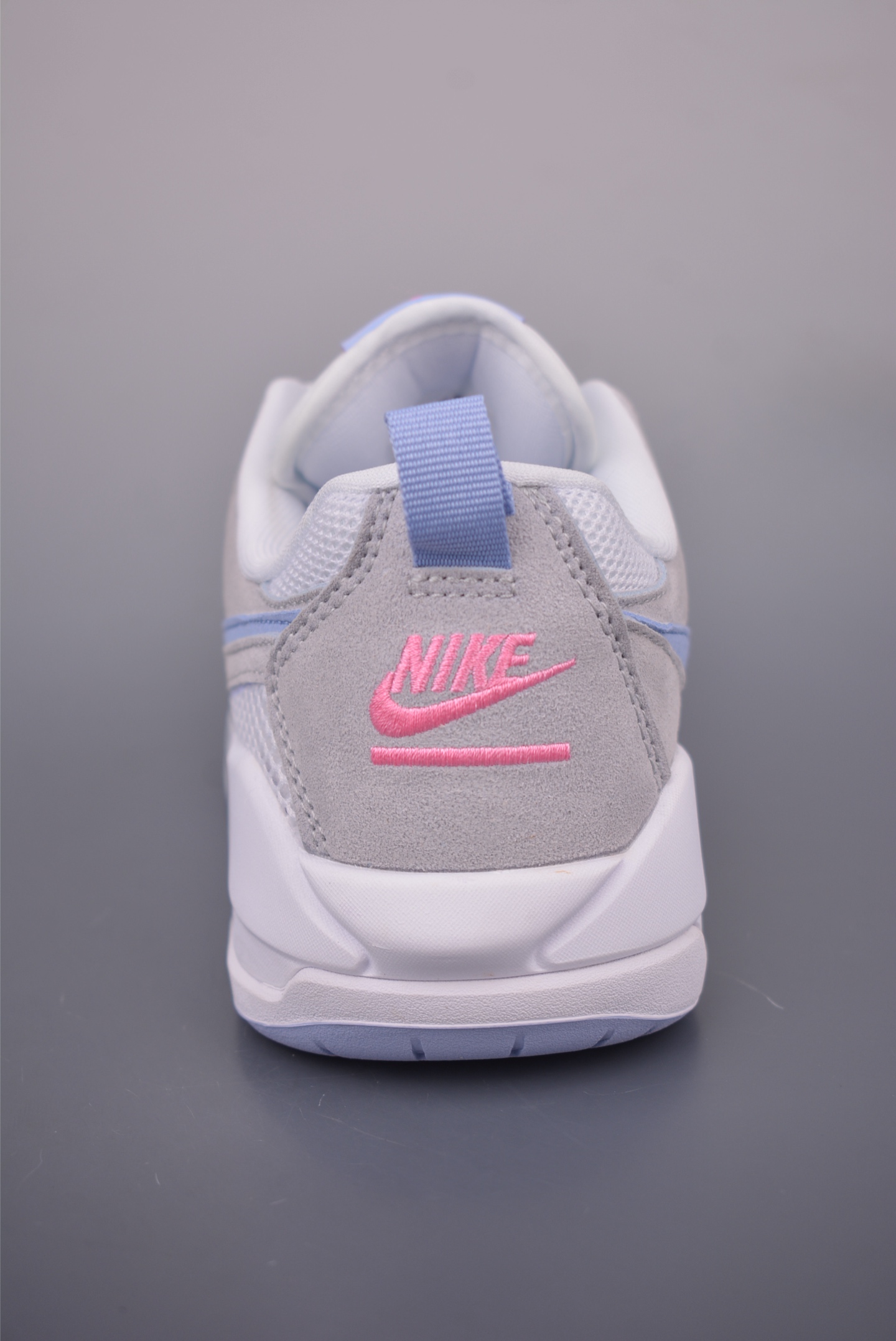 Nike Air Jordan CMFT Era Low-Top Sneakers - Breathable Comfort & Style 4 i1755294566078 2027 0 3