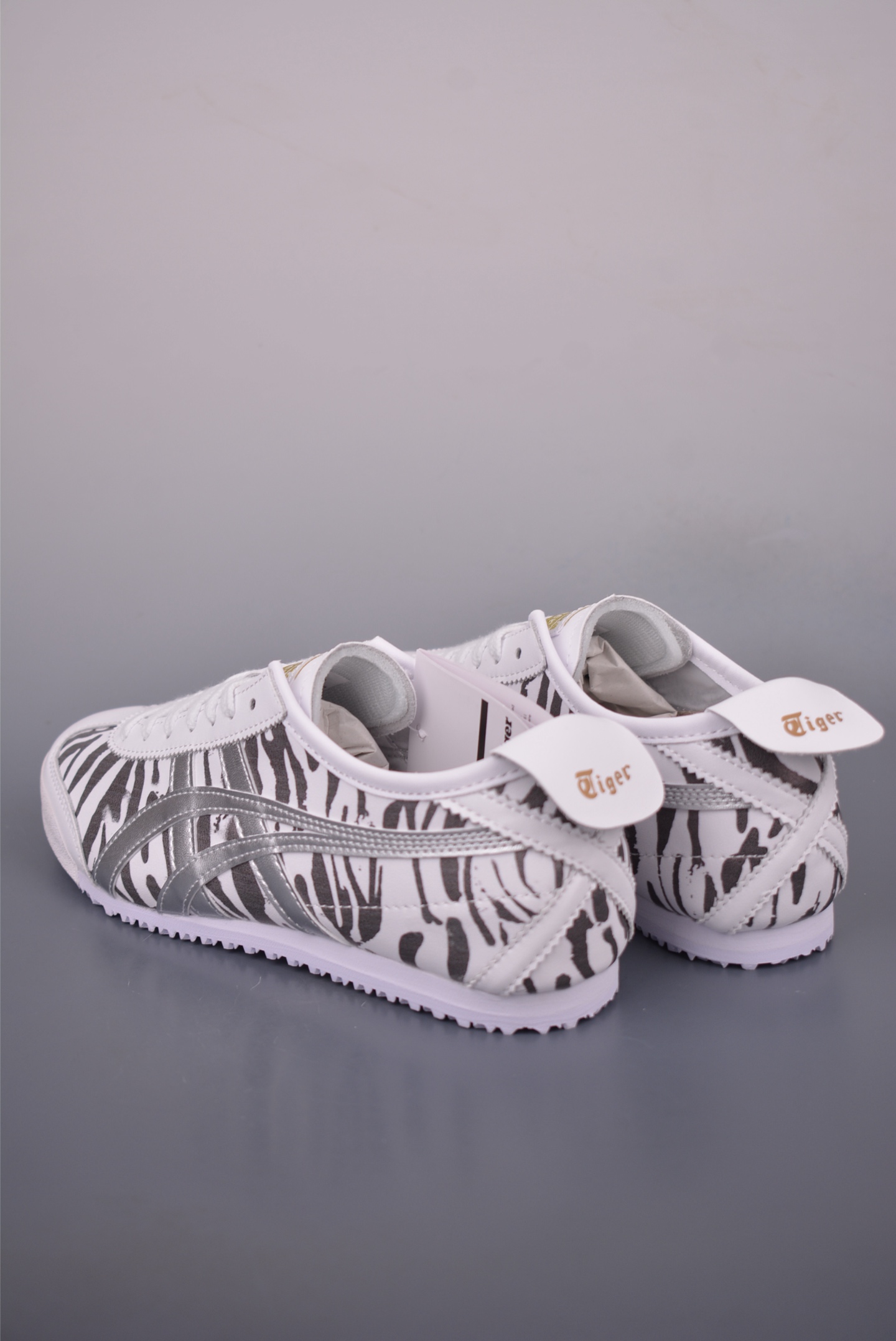 Onitsuka Tiger Unisex Mexico 66 Slip-On Sneakers - Zebra Print, Lightweight 3 i1755294831746 6883 0 1