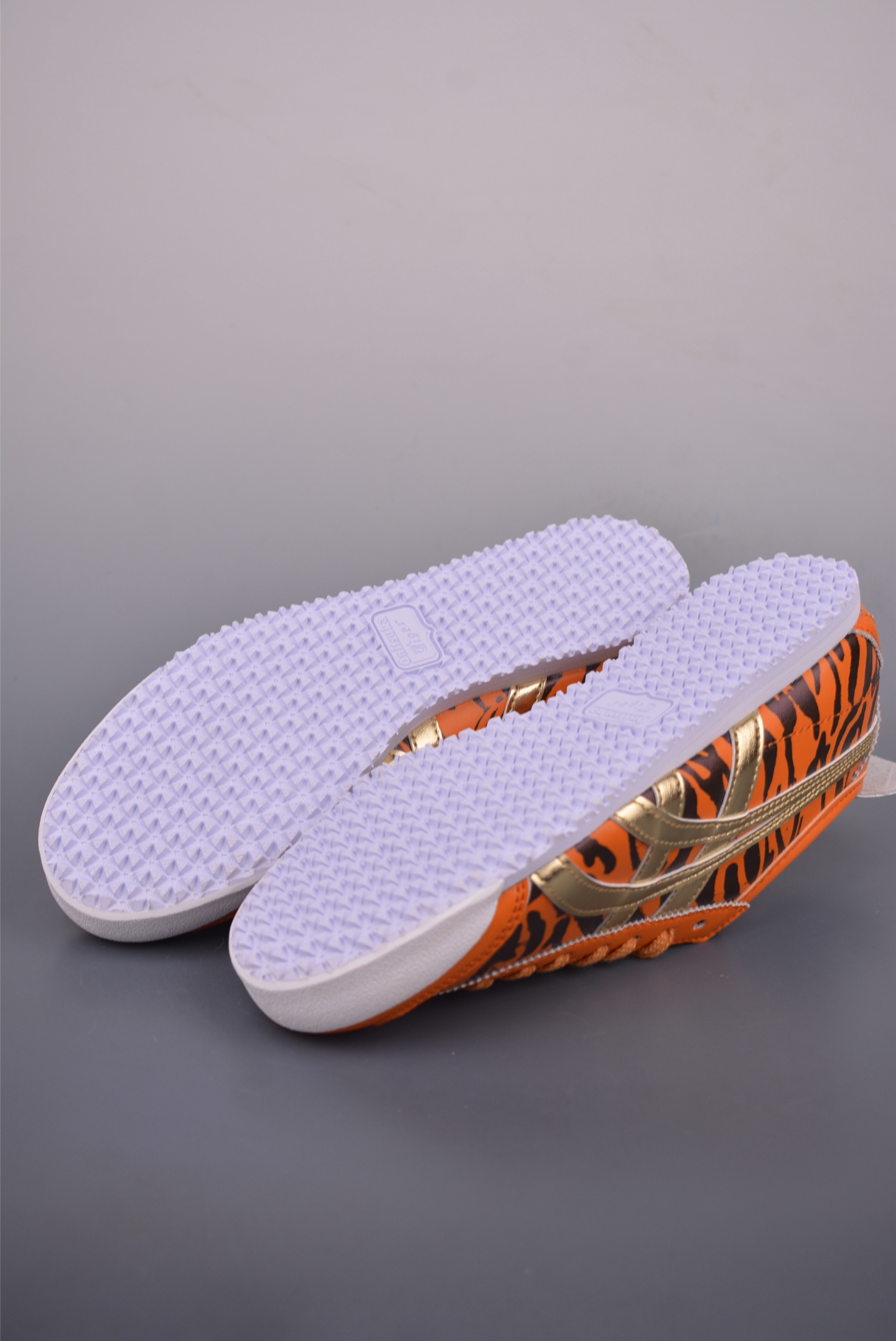 Onitsuka Tiger Mexico 66 Slip-On Sneakers - Orange Tiger Print, Gold Accents 3 i1755294910745 5430 0 2