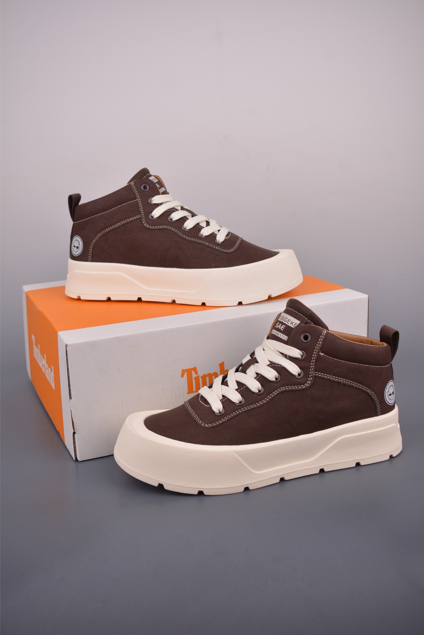 Timberland Men's Brown Leather Mid-Top Casual Martin Boots - Outdoor Style 2 i1755295832897 1973 0 0