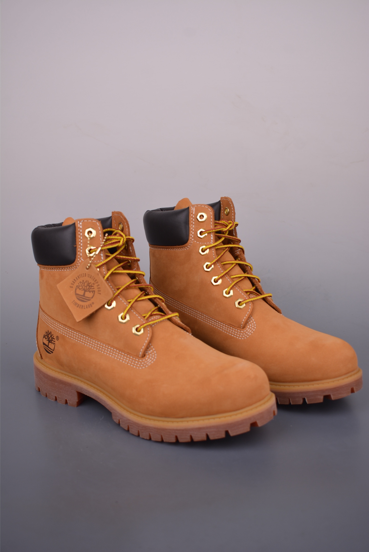 Timberland Classic Wheat Nubuck Leather Boots for Men and Women 2 i1755296492804 6939 0 0