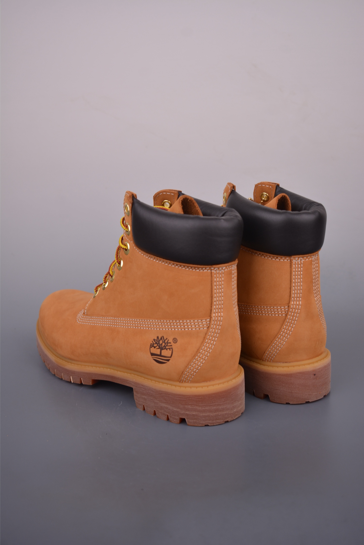 Timberland Classic Wheat Nubuck Leather Boots for Men and Women 3 i1755296492837 8732 0 1