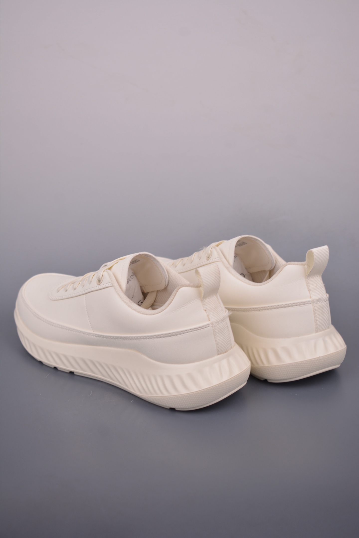 ECCO Men's BIOM Lightweight Leather Sneakers, Comfortable Walking Shoes 2 i1755296707039 8480 0 1