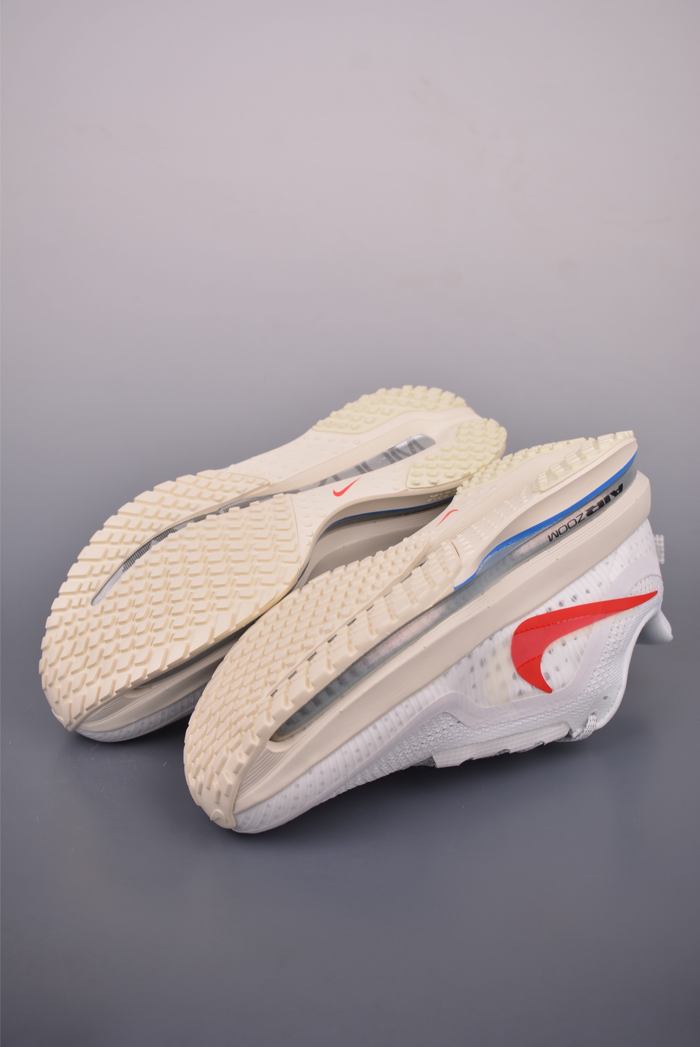 Nike Pegasus Premium Running Shoes - Cushioned, Breathable, and Durable 4 i1755299107662 5868 0 2