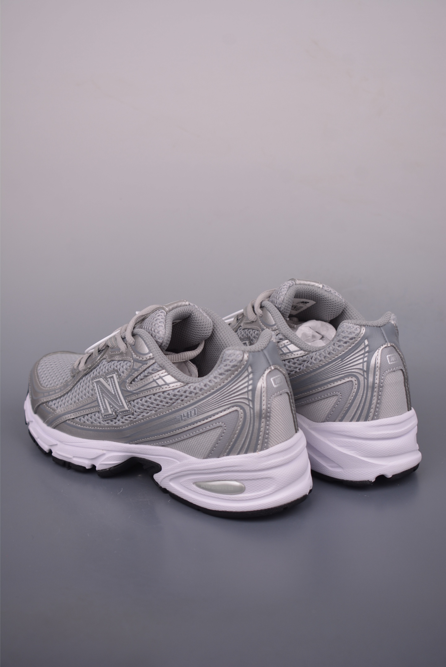 New Balance 740 Retro Running Shoes - Stylish Comfort for Everyday Wear 2 i1755299313537 3970 0 1