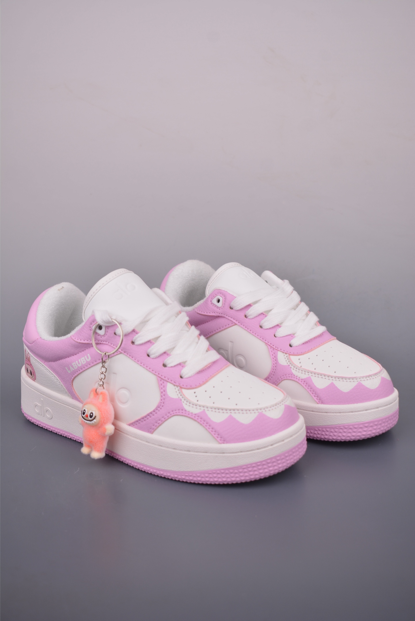 Alo Yoga Recovery Mode LABUBU Sneakers: Comfortable, Stylish, and Durable 1 i1755299386546 648 0 0
