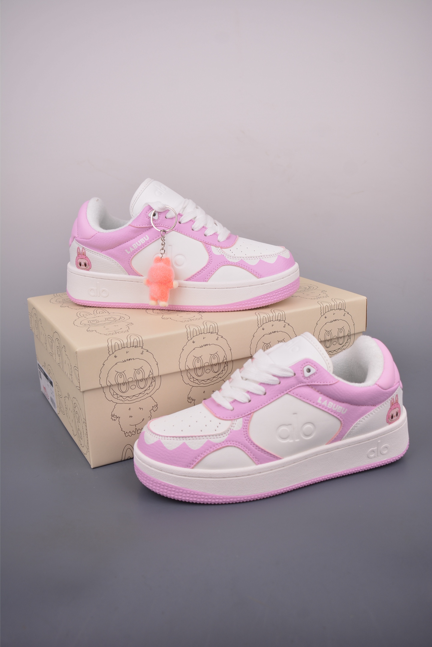 Alo Yoga Recovery Mode LABUBU Sneakers: Comfortable, Stylish, and Durable 5 i1755299388160 3842 0 4