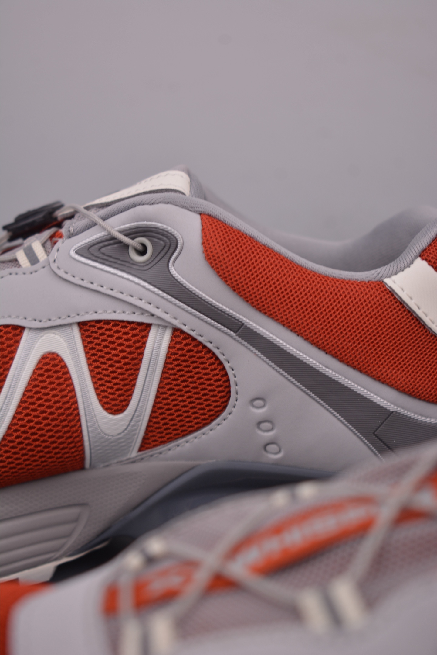 Salomon XT-Whisper WH101 Trail Running Shoes - Breathable, Durable, and Stylish 9 i1755385604946 3022 0 7