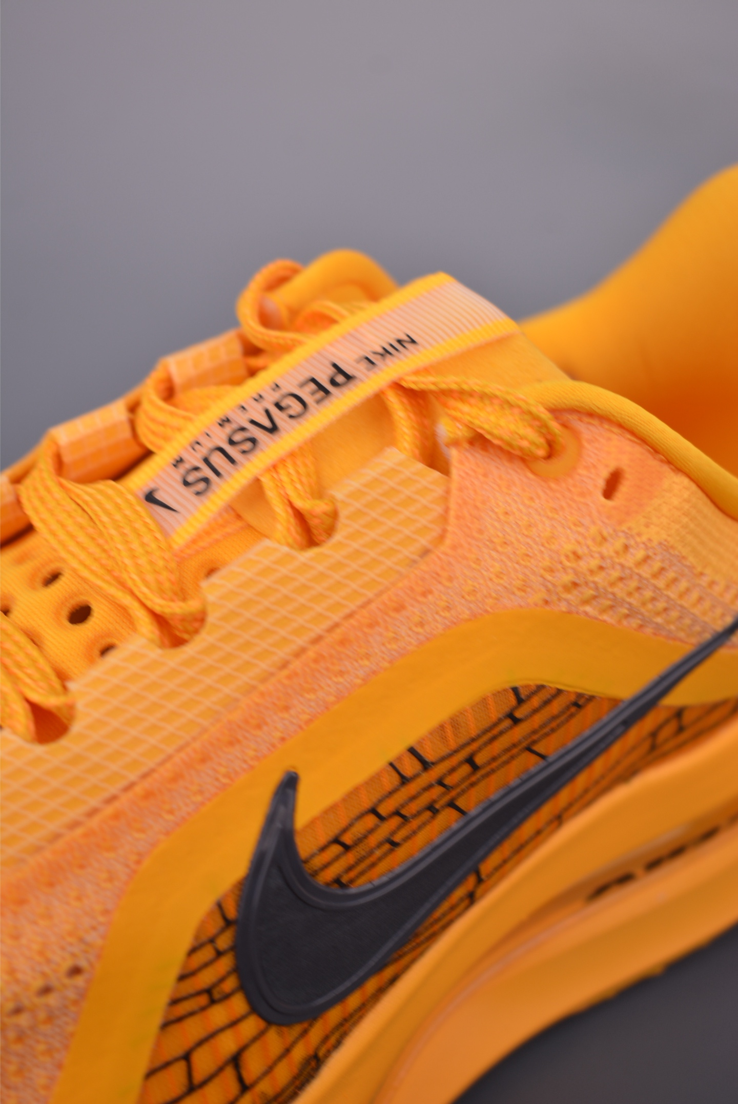 Nike Pegasus Premium: Shock-Absorbing, Non-Slip, Breathable, Low-Top Running Shoes 7 i1755386076700 3782 0 6