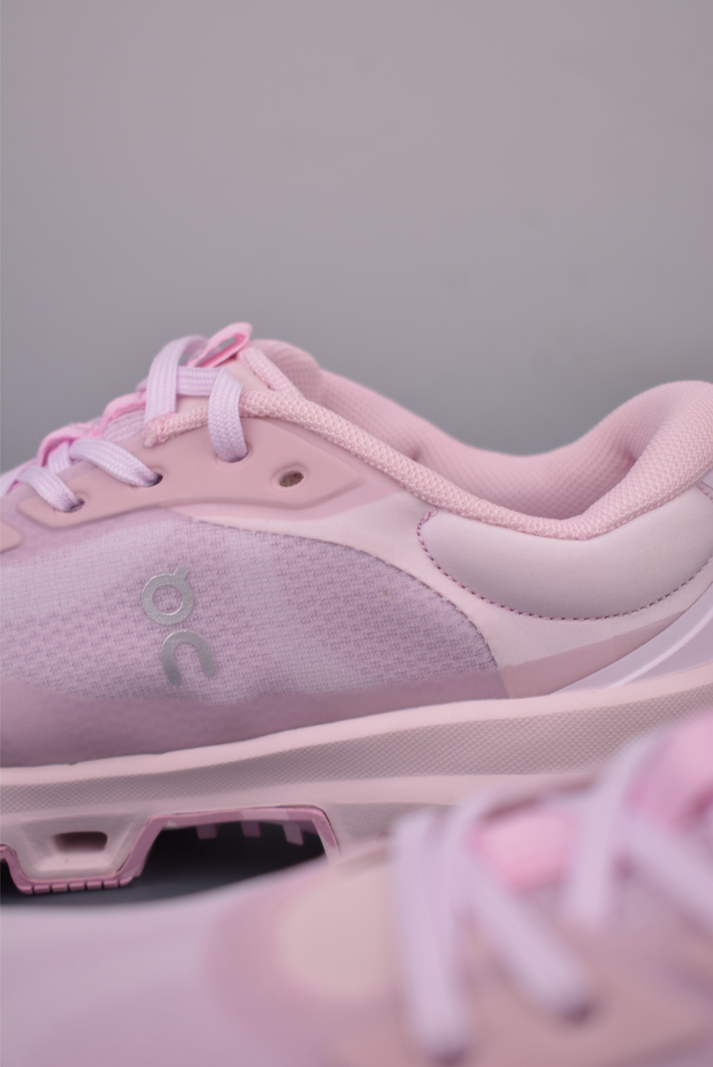 On Running Loewe Cloud Hi Edge Sneakers - Pink Outdoor Street Style 8 i1755386123324 1449 0 7