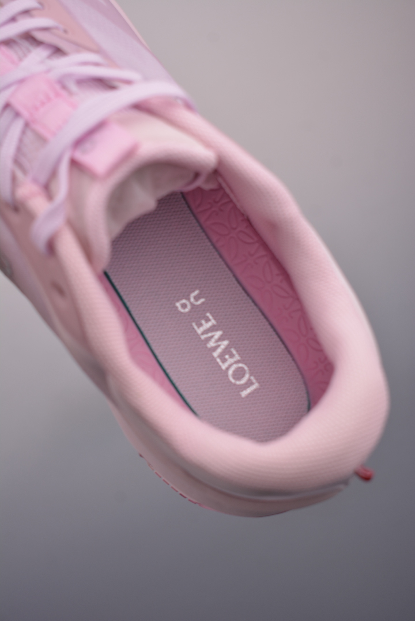 On Running Loewe Cloud Hi Edge Sneakers - Pink Outdoor Street Style 9 i1755386125046 88 0 8